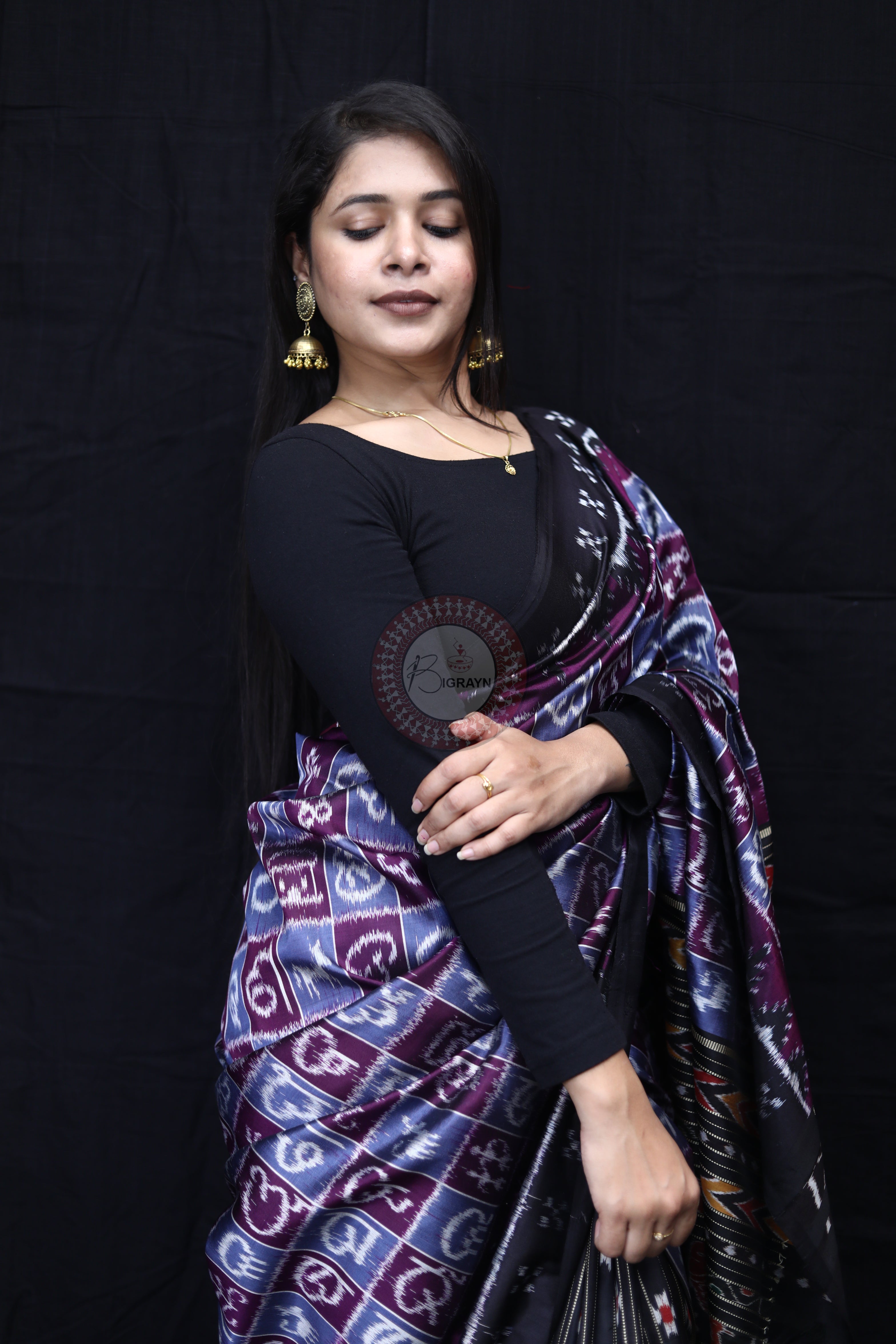 Grey Purple Partly Alphabet Mulberry Silk Saree
