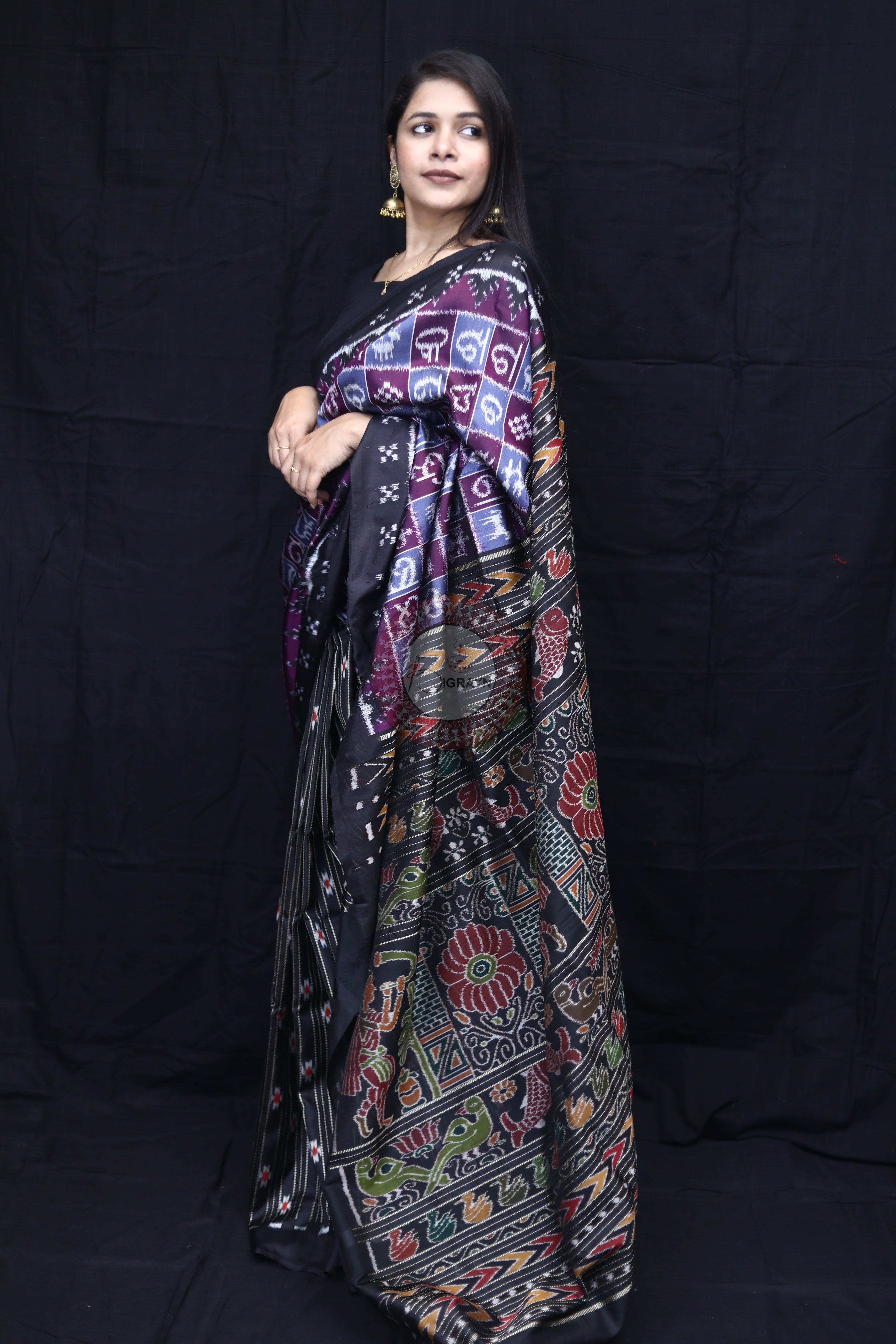 Grey Purple Partly Alphabet Mulberry Silk Saree