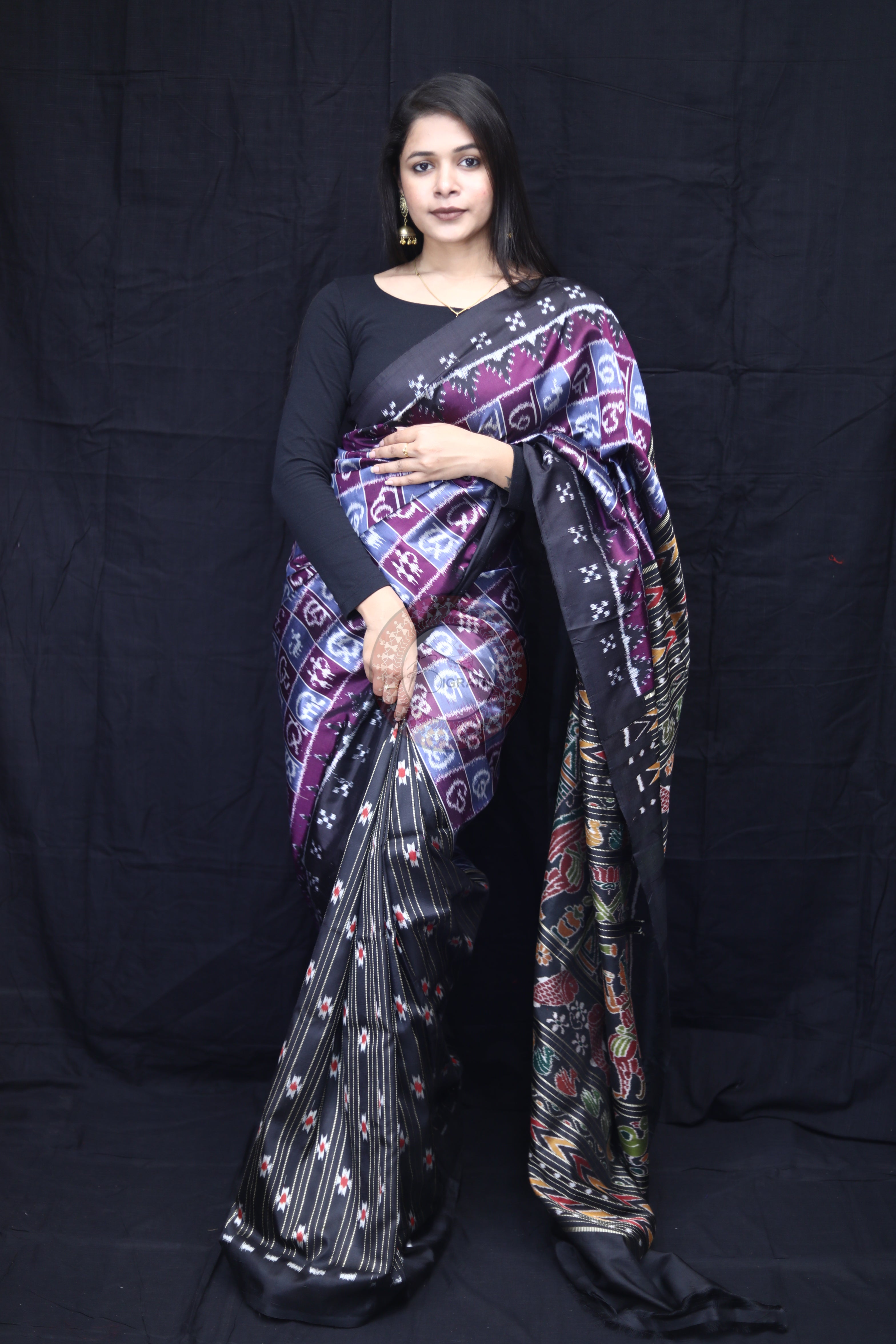 Grey Purple Partly Alphabet Mulberry Silk Saree