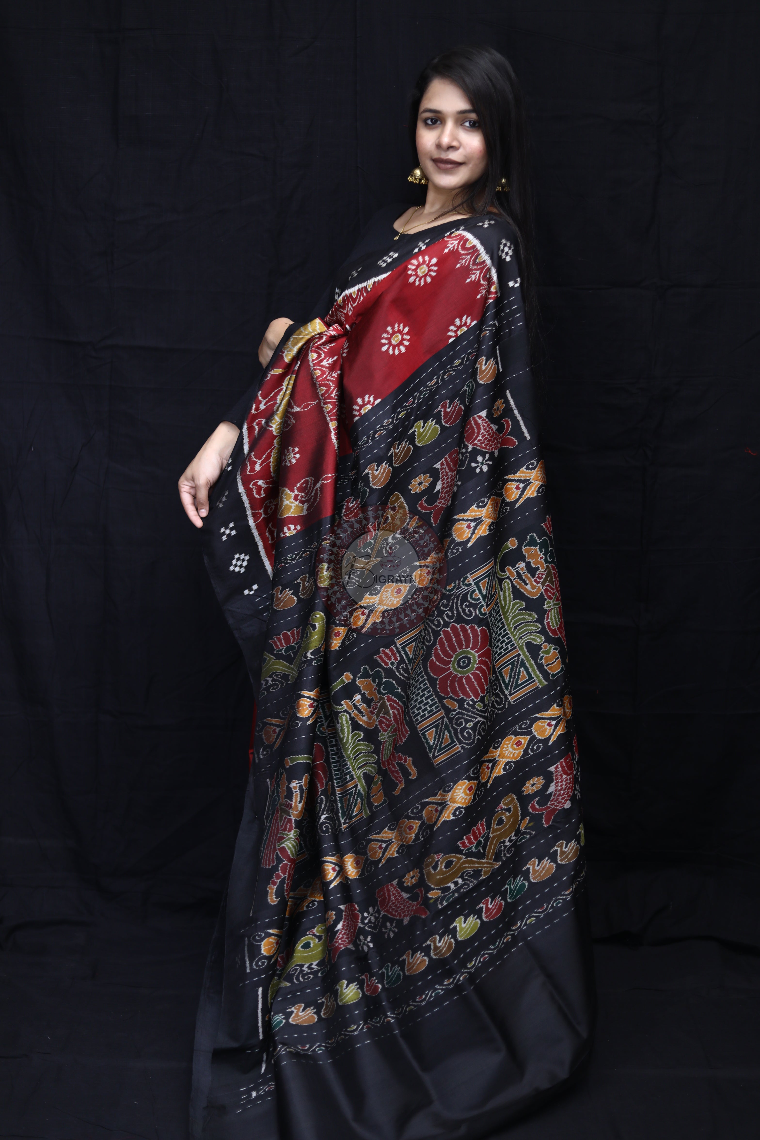 Maroon Black Dancers Scot Flower Mulberry Silk Saree