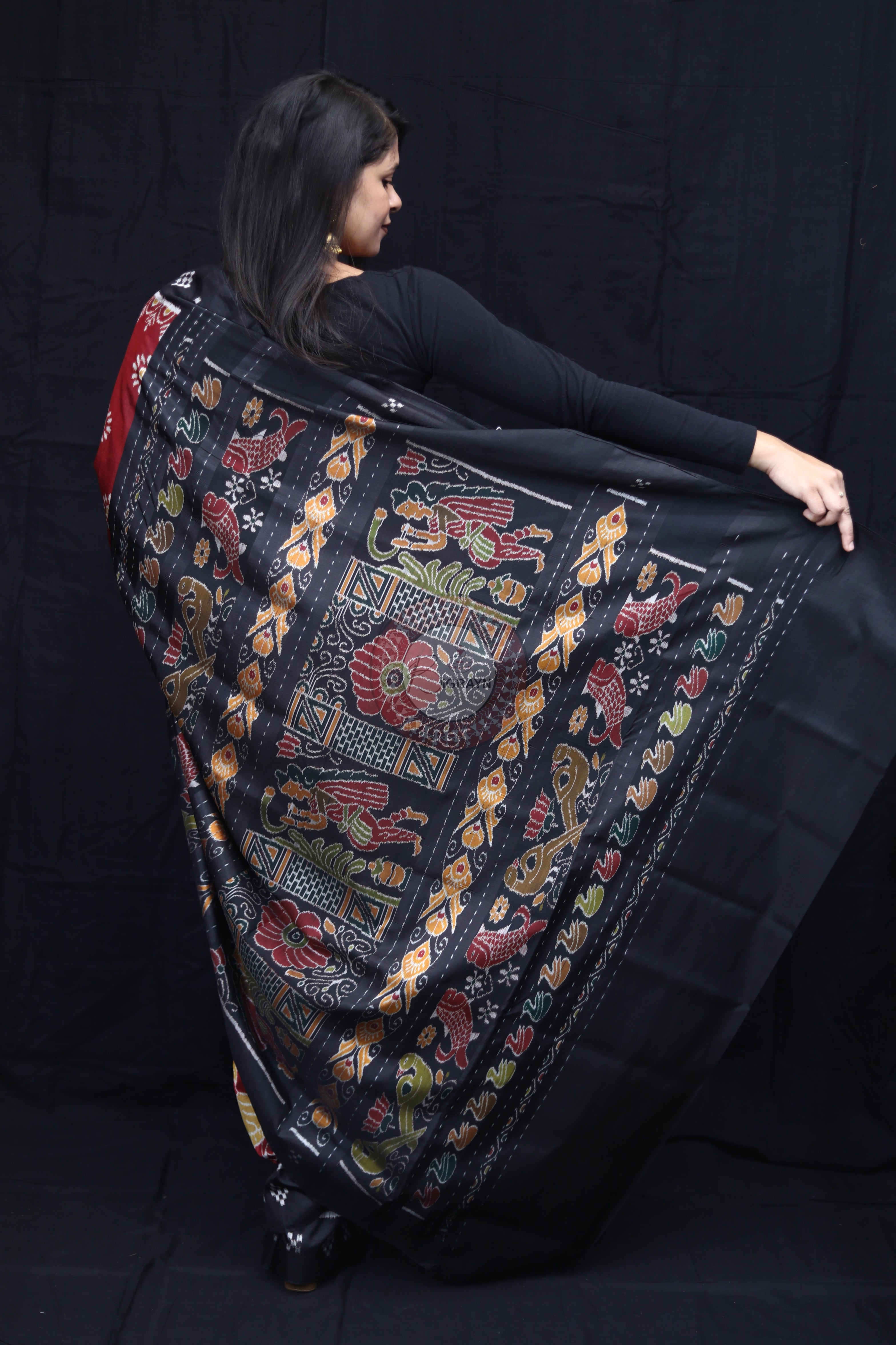 Maroon Black Dancers Scot Flower Mulberry Silk Saree