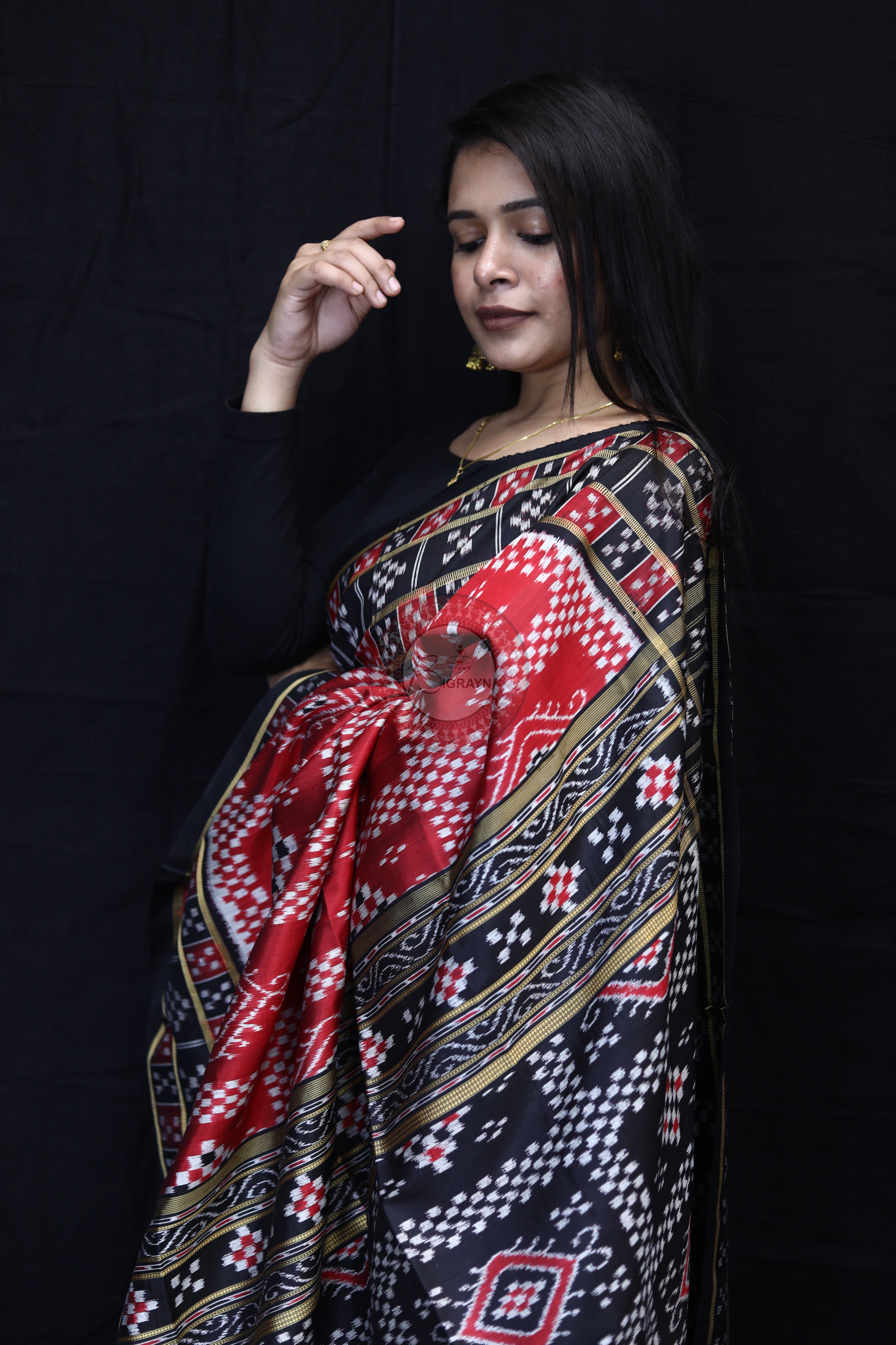 Maroon Black 3D Pasapali Mulberry Silk Saree
