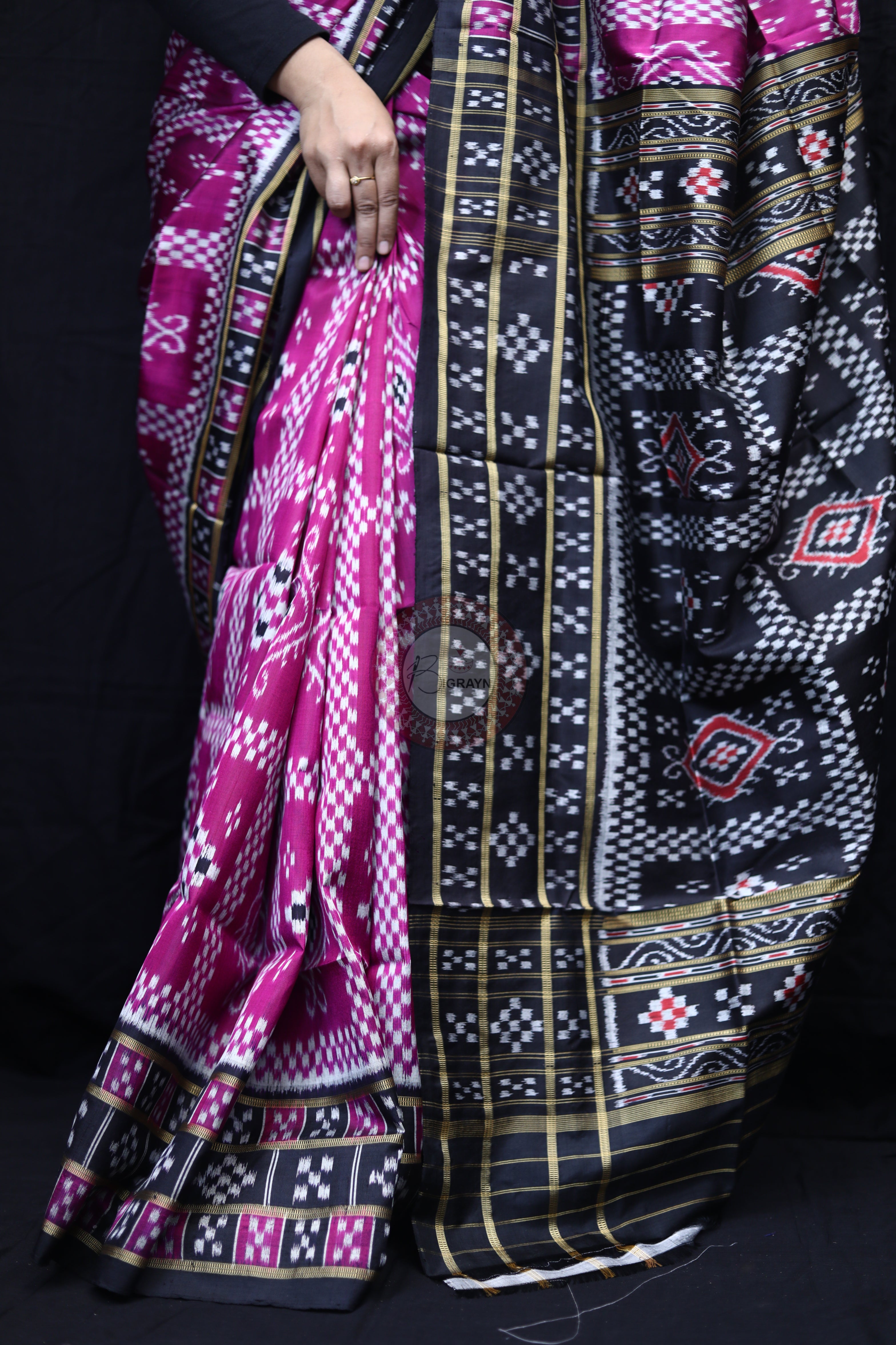 Magenta Black 3D Pasapali Mulberry Silk Saree