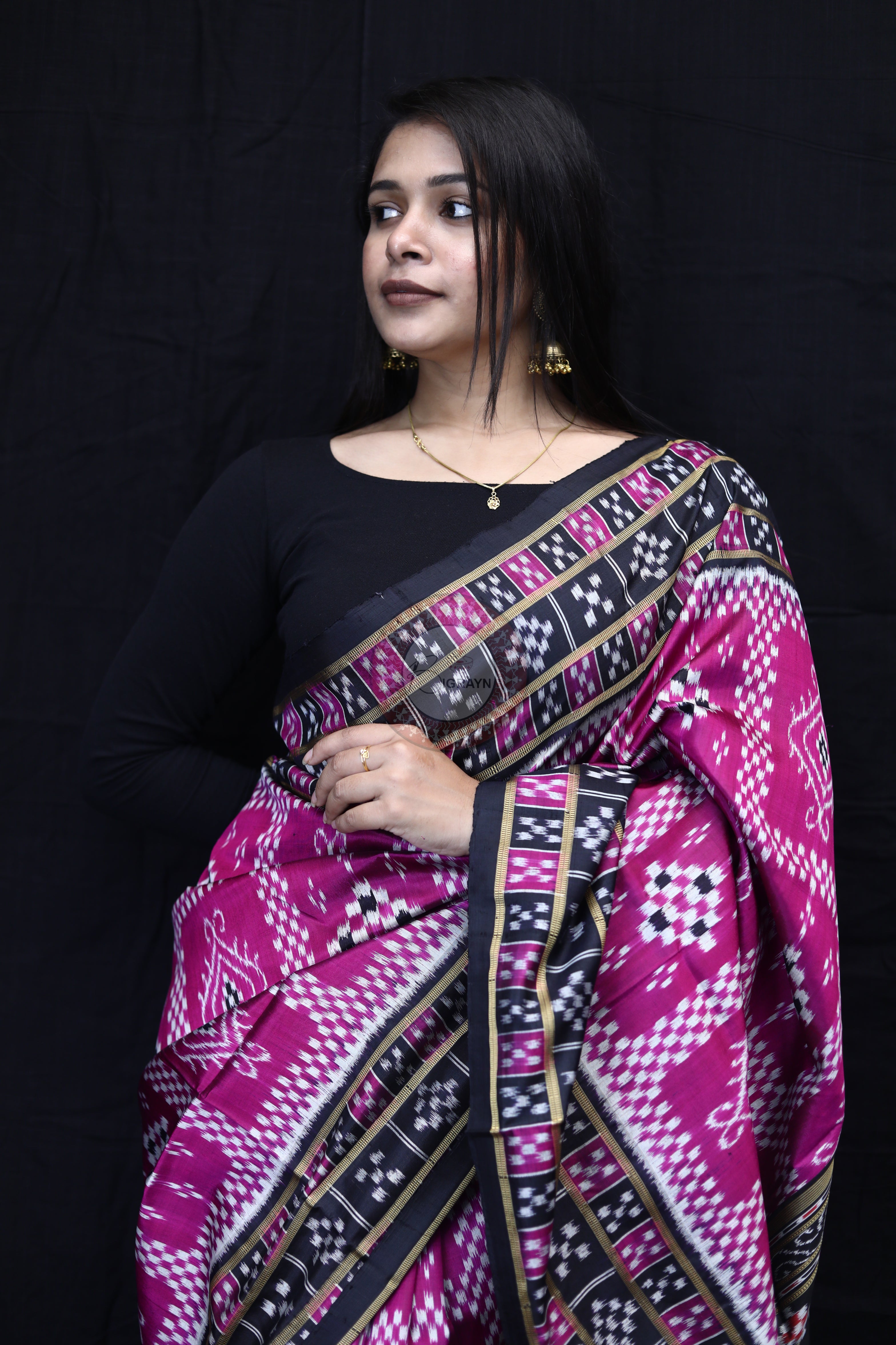 Magenta Black 3D Pasapali Mulberry Silk Saree