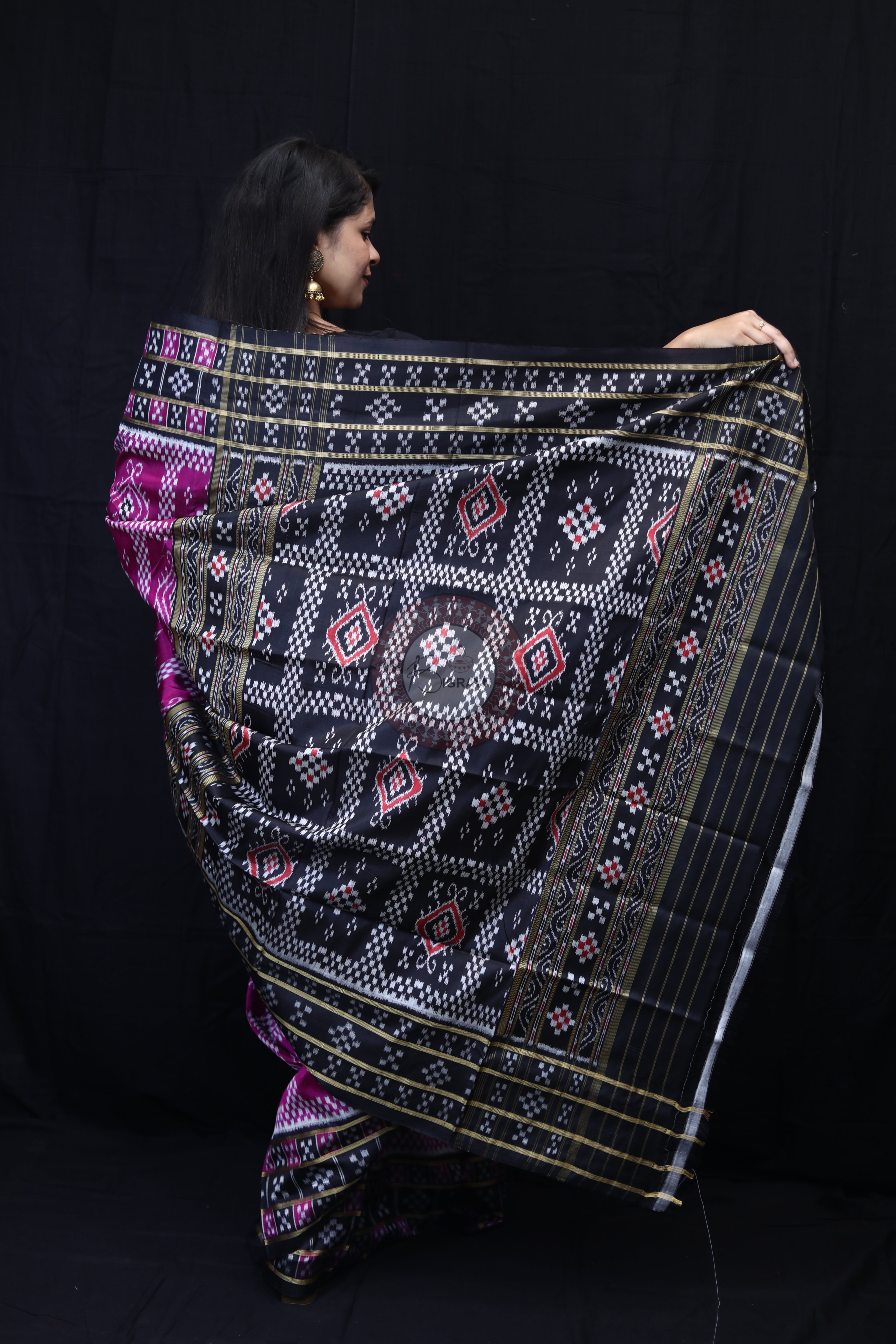 Magenta Black 3D Pasapali Mulberry Silk Saree
