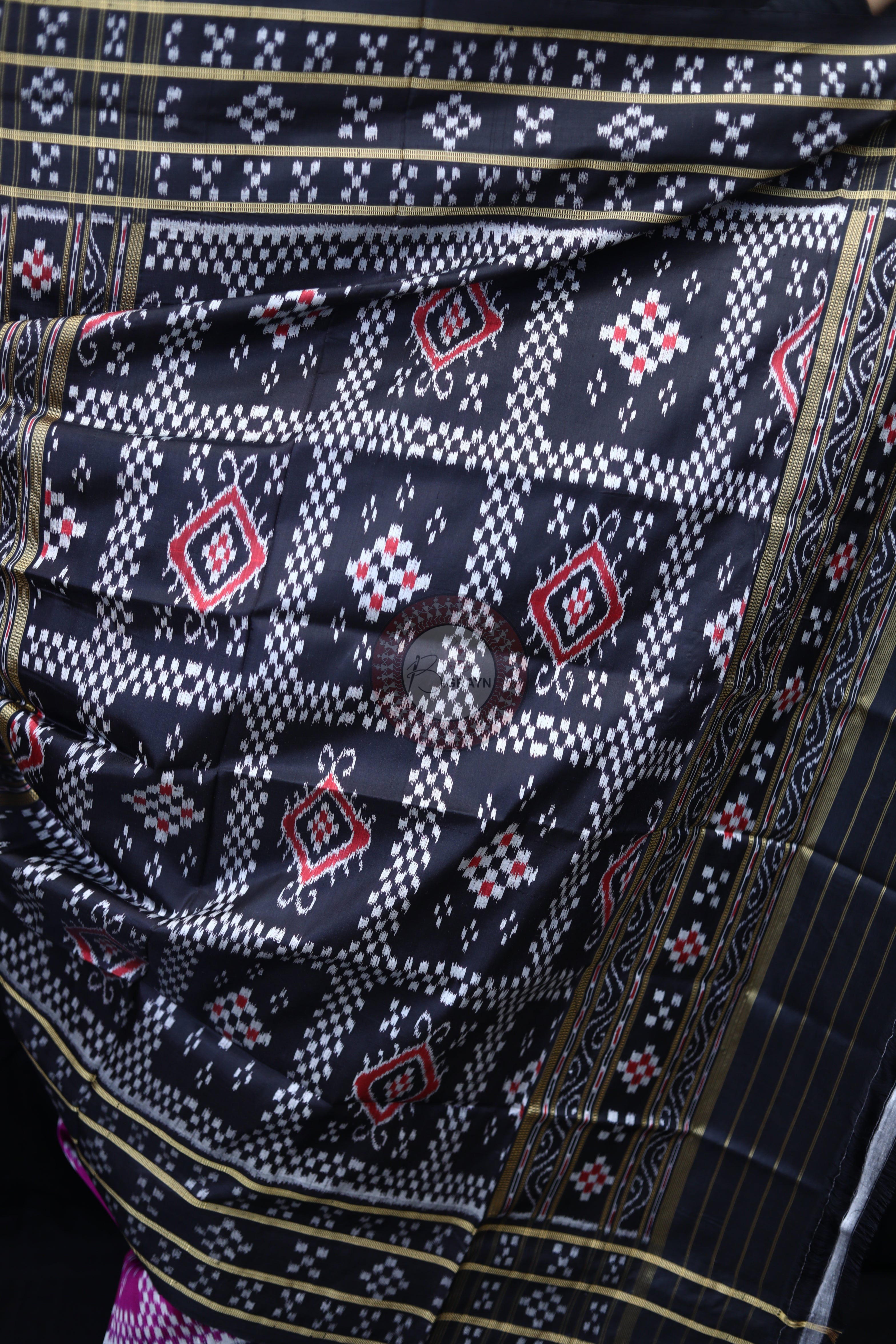 Magenta Black 3D Pasapali Mulberry Silk Saree