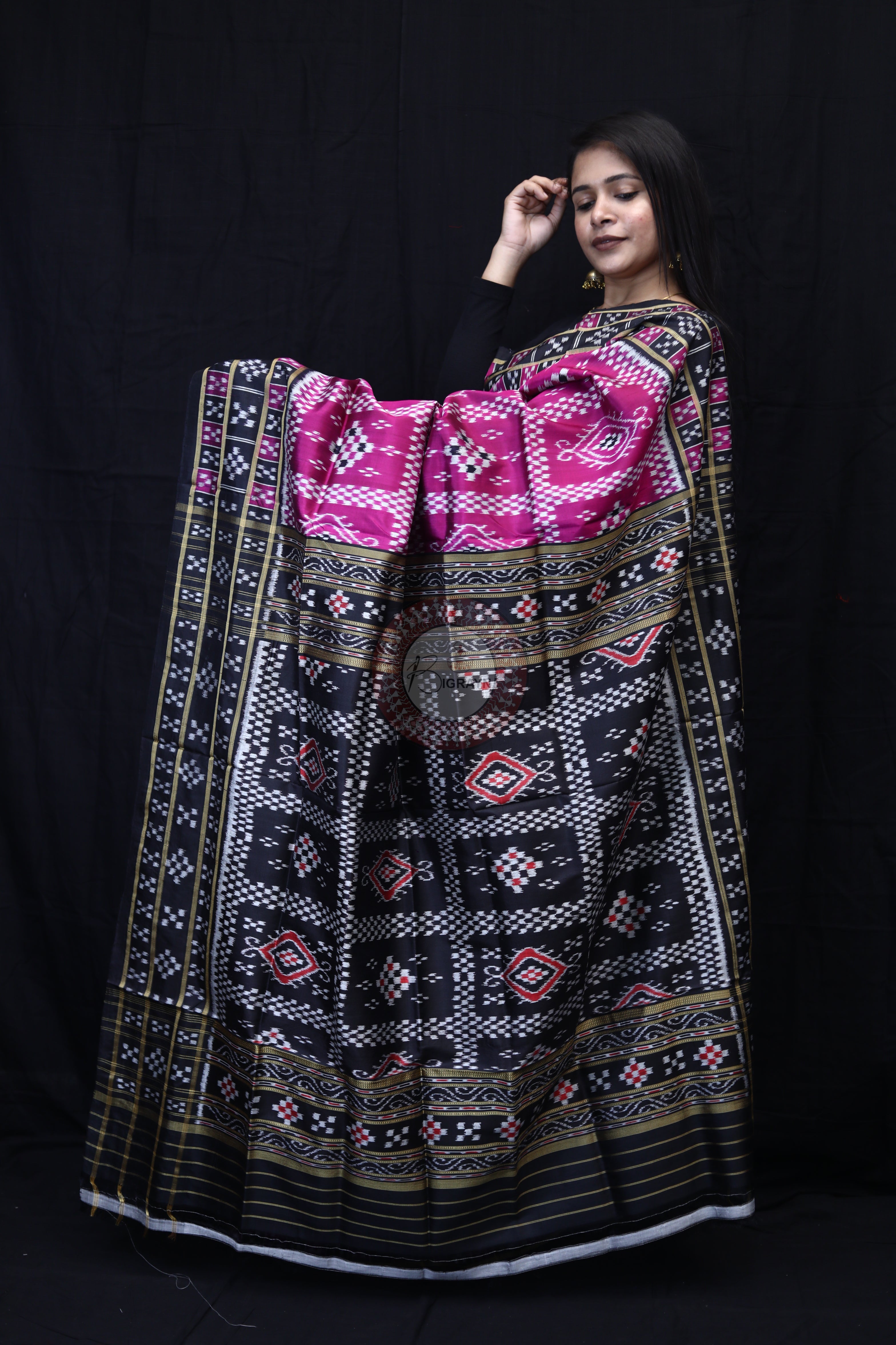 Magenta Black 3D Pasapali Mulberry Silk Saree