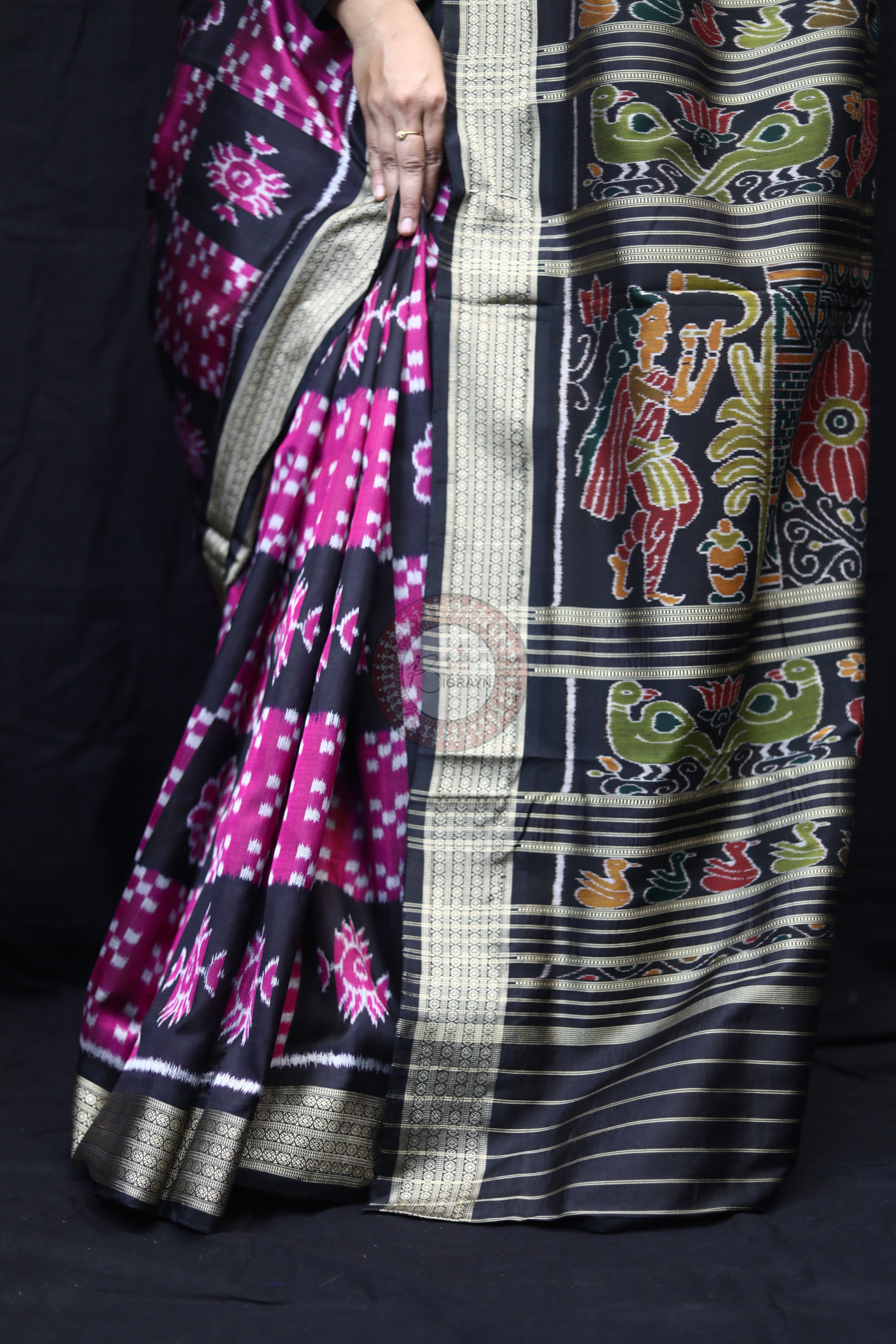 Purple Black Pasapali Flower Squares Mulberry Silk Saree