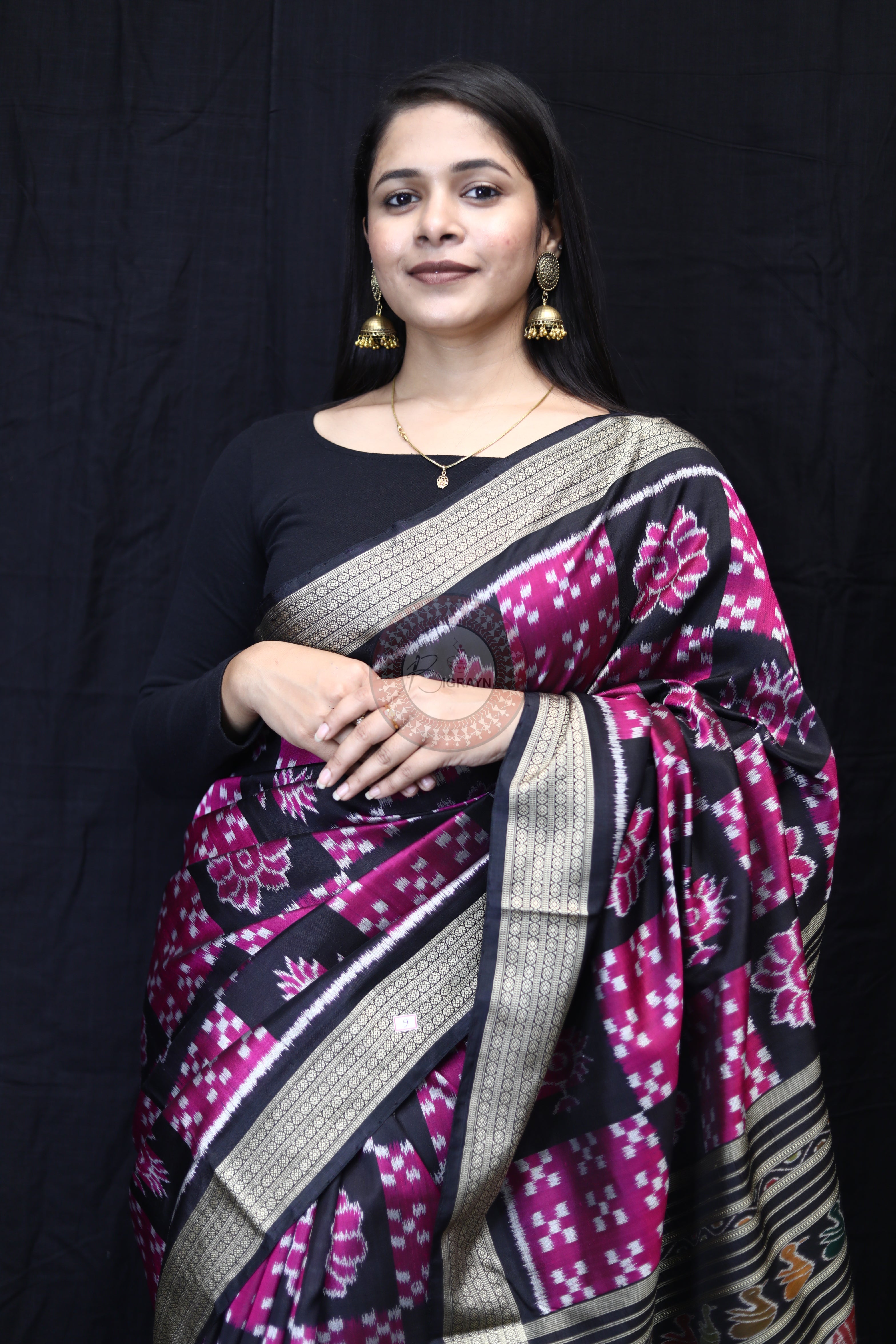 Purple Black Pasapali Flower Squares Mulberry Silk Saree