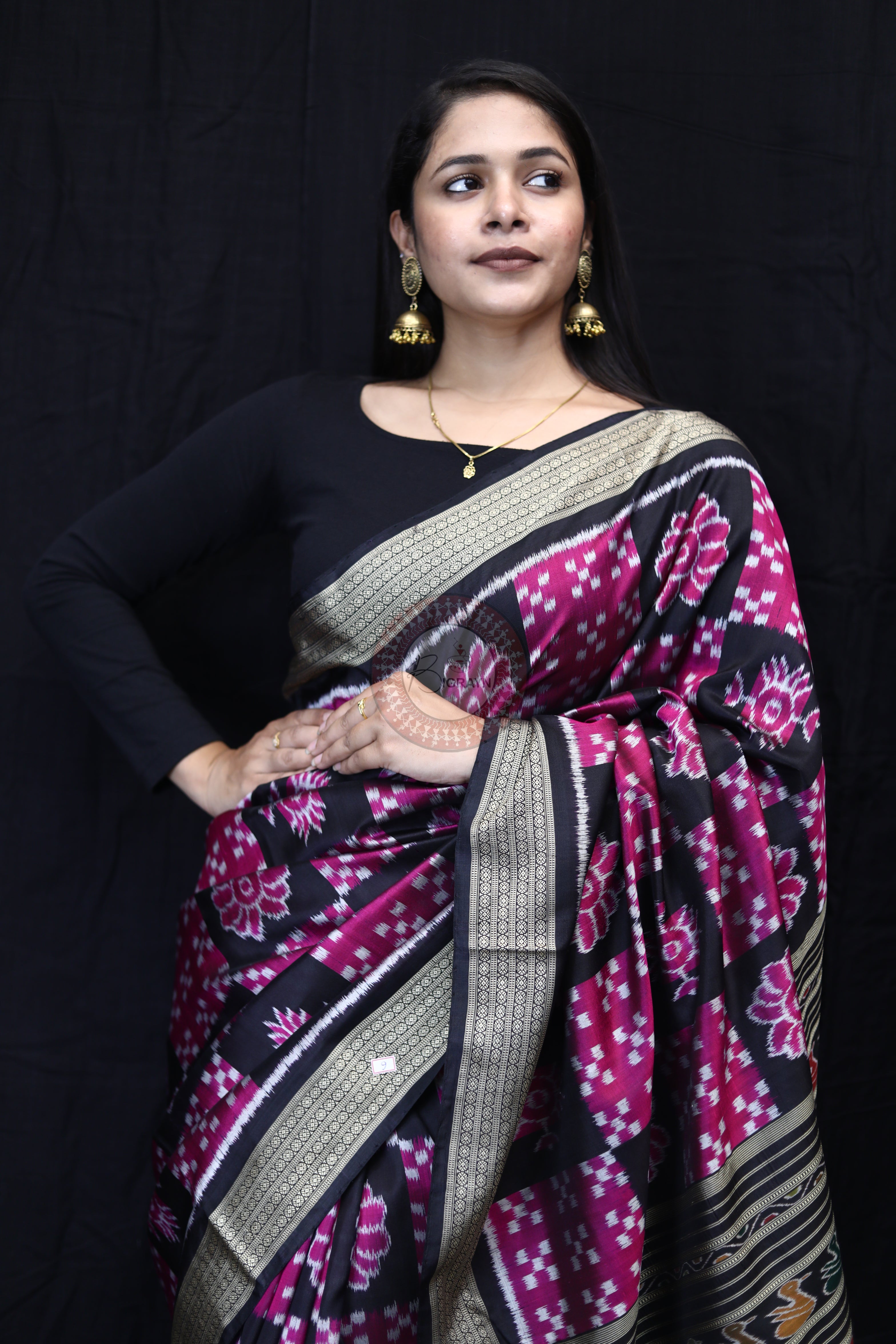 Purple Black Pasapali Flower Squares Mulberry Silk Saree