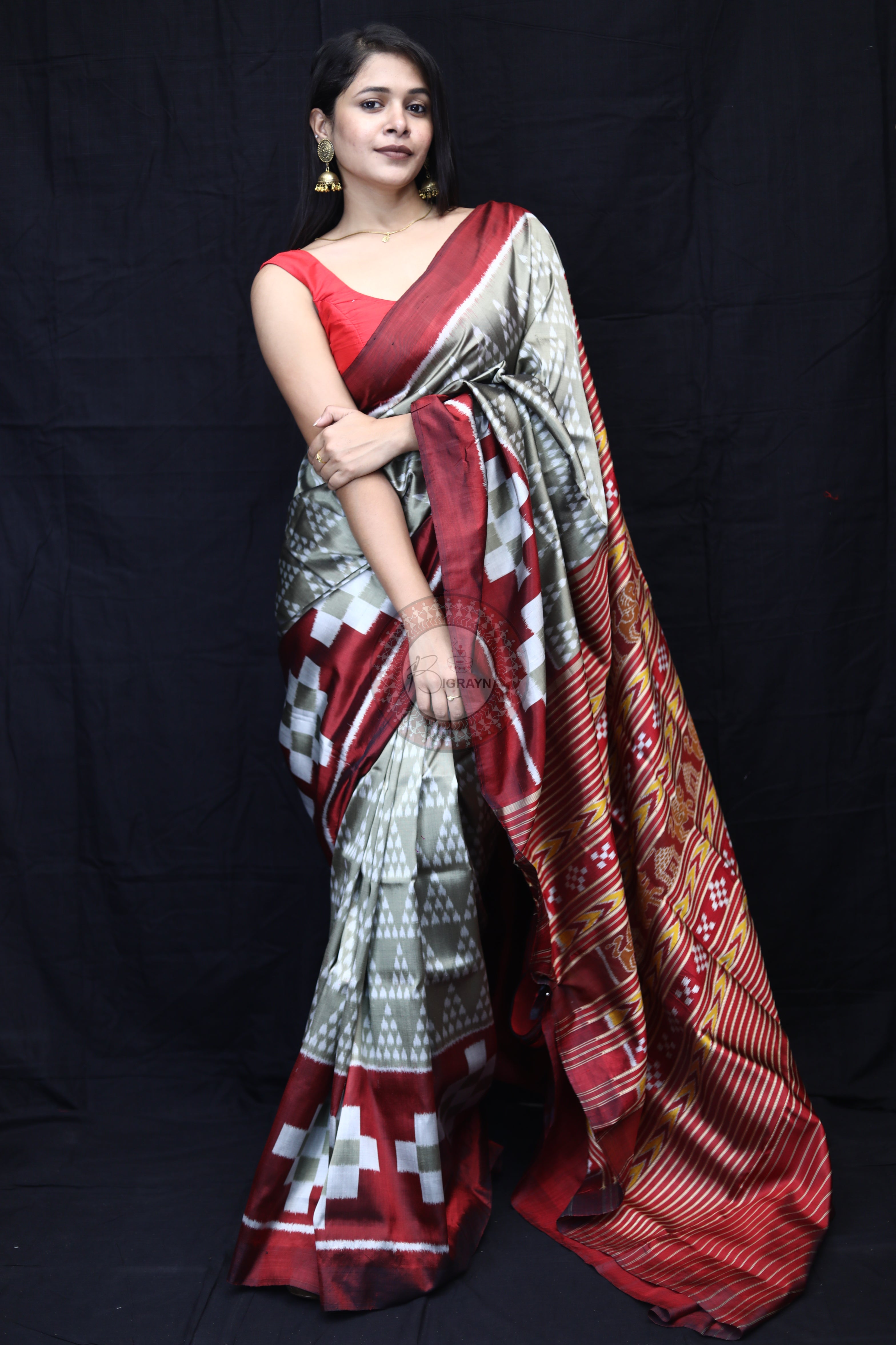 Grey Chita Maroon Pasapali Scot Mulberry Silk Saree