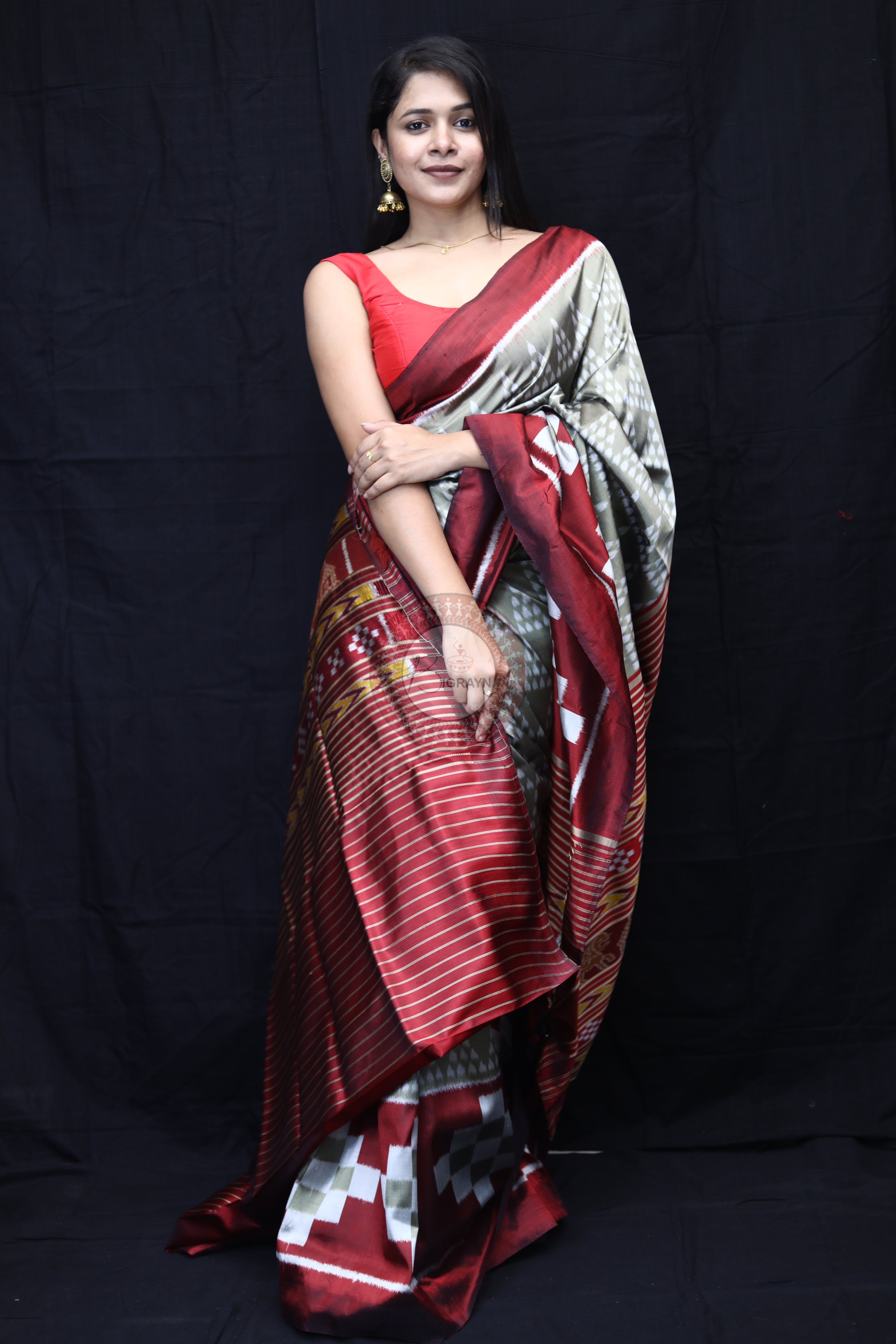Grey Chita Maroon Pasapali Scot Mulberry Silk Saree