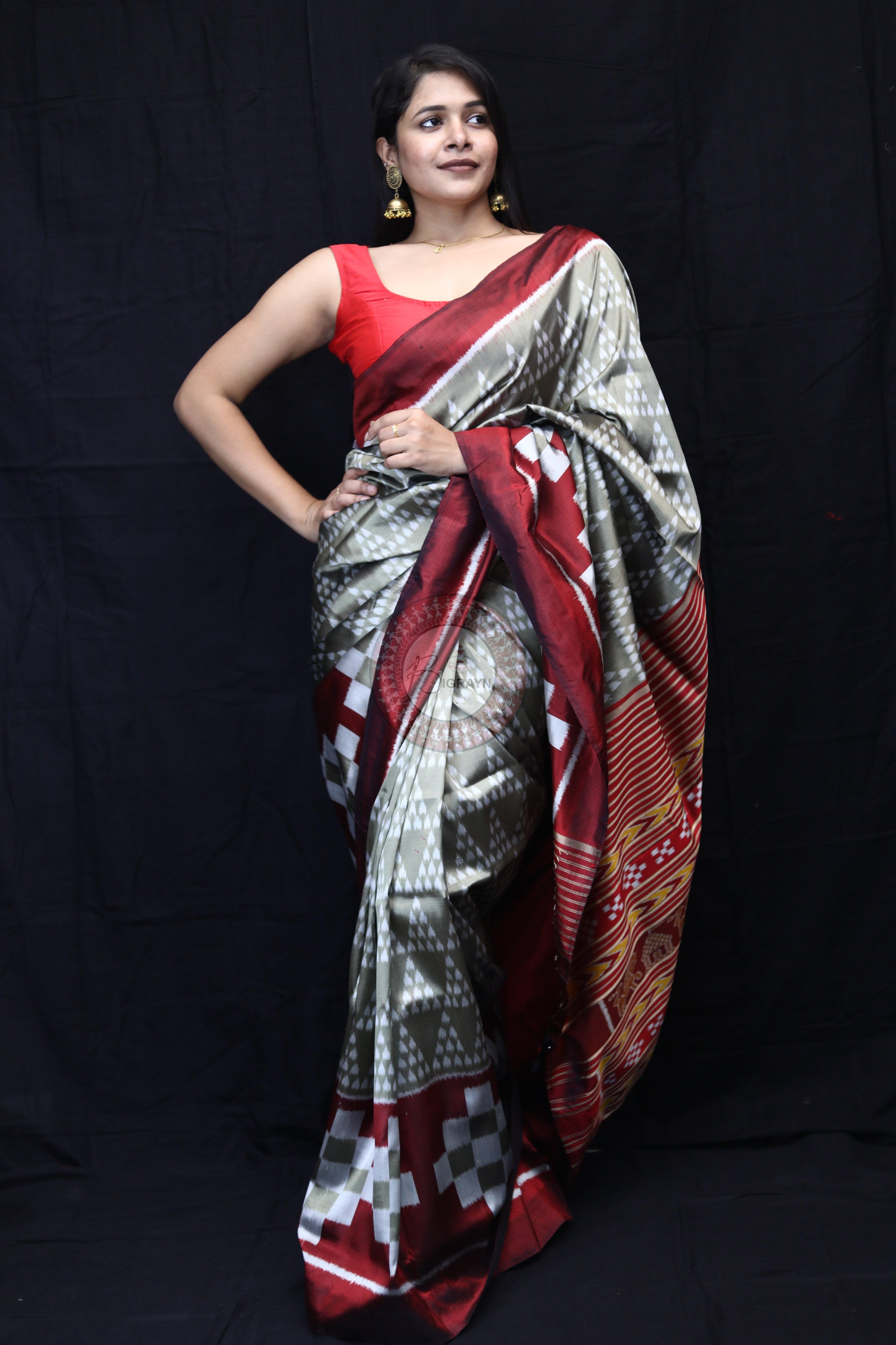 Grey Chita Maroon Pasapali Scot Mulberry Silk Saree
