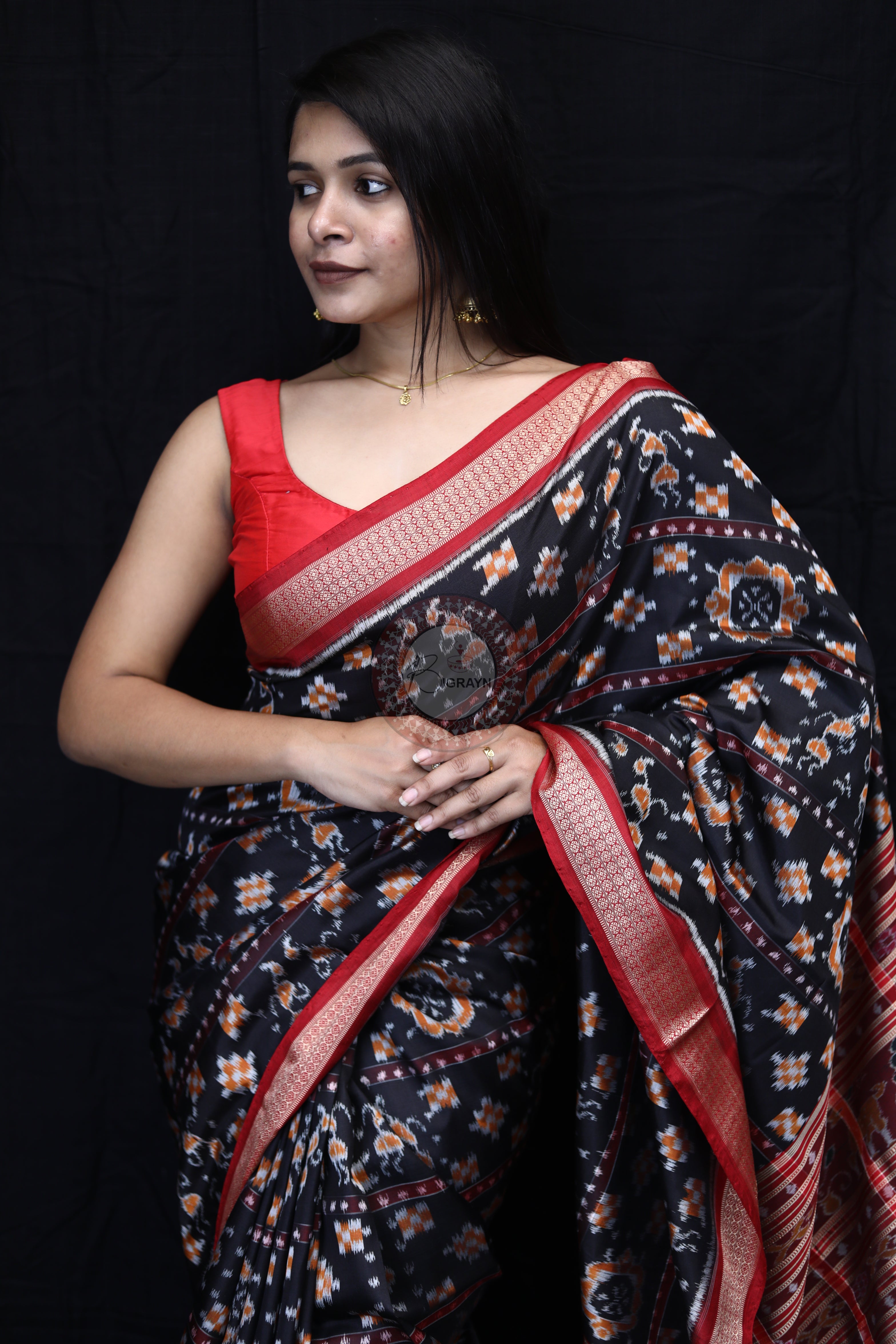 Black Maroon Tribals Flower Pasapali Mulberry Silk Saree