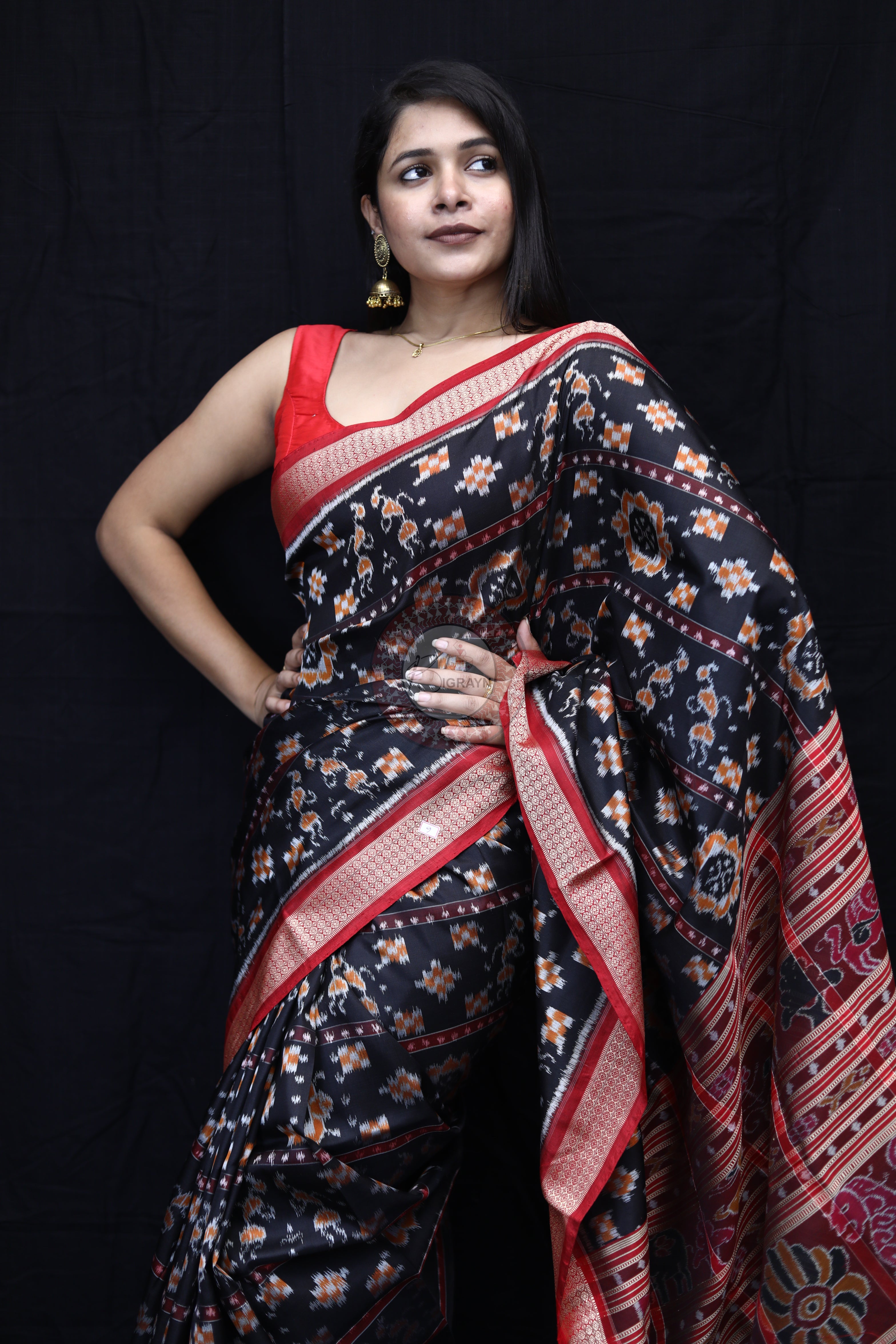 Black Maroon Tribals Flower Pasapali Mulberry Silk Saree