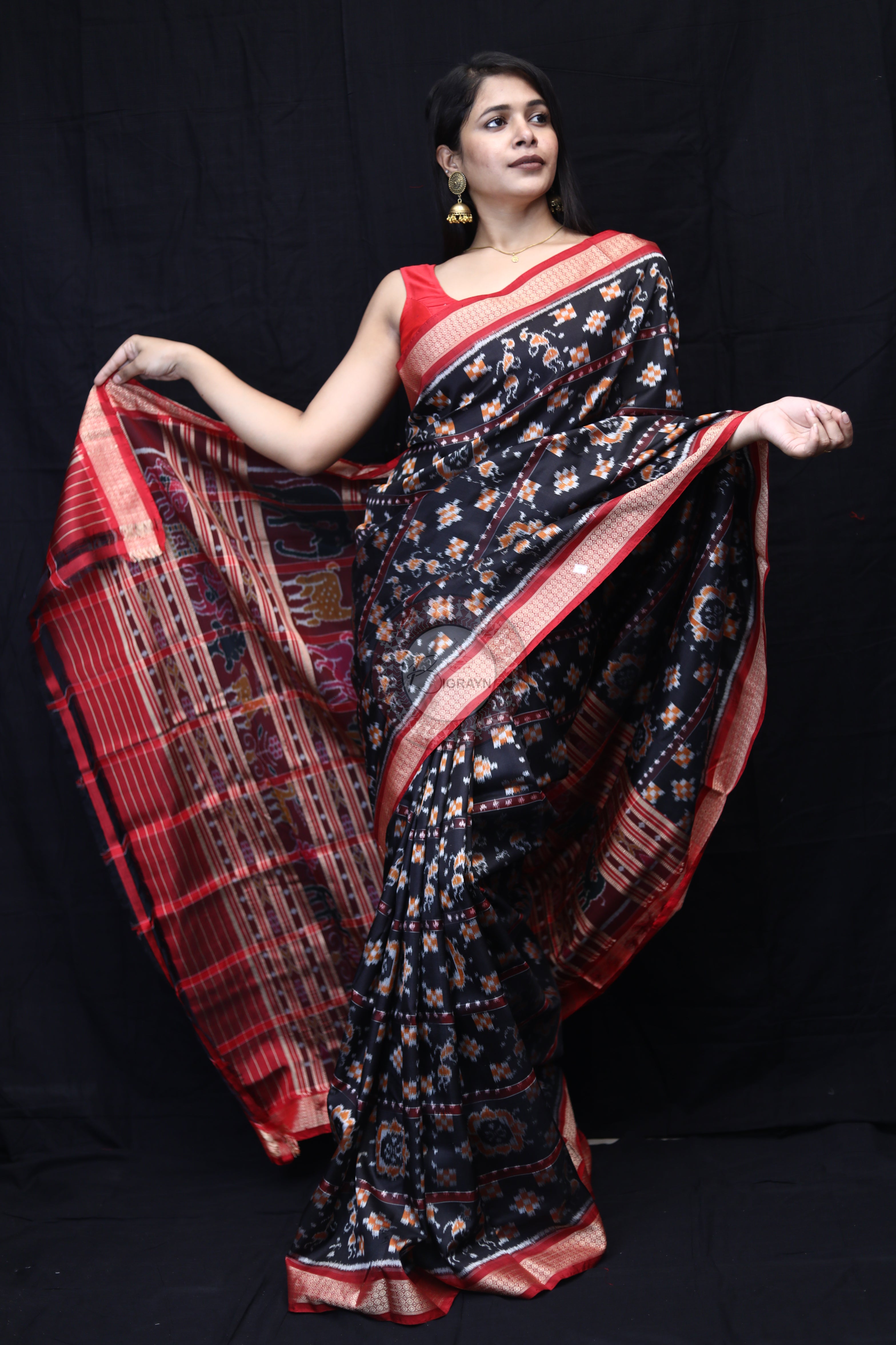 Black Maroon Tribals Flower Pasapali Mulberry Silk Saree