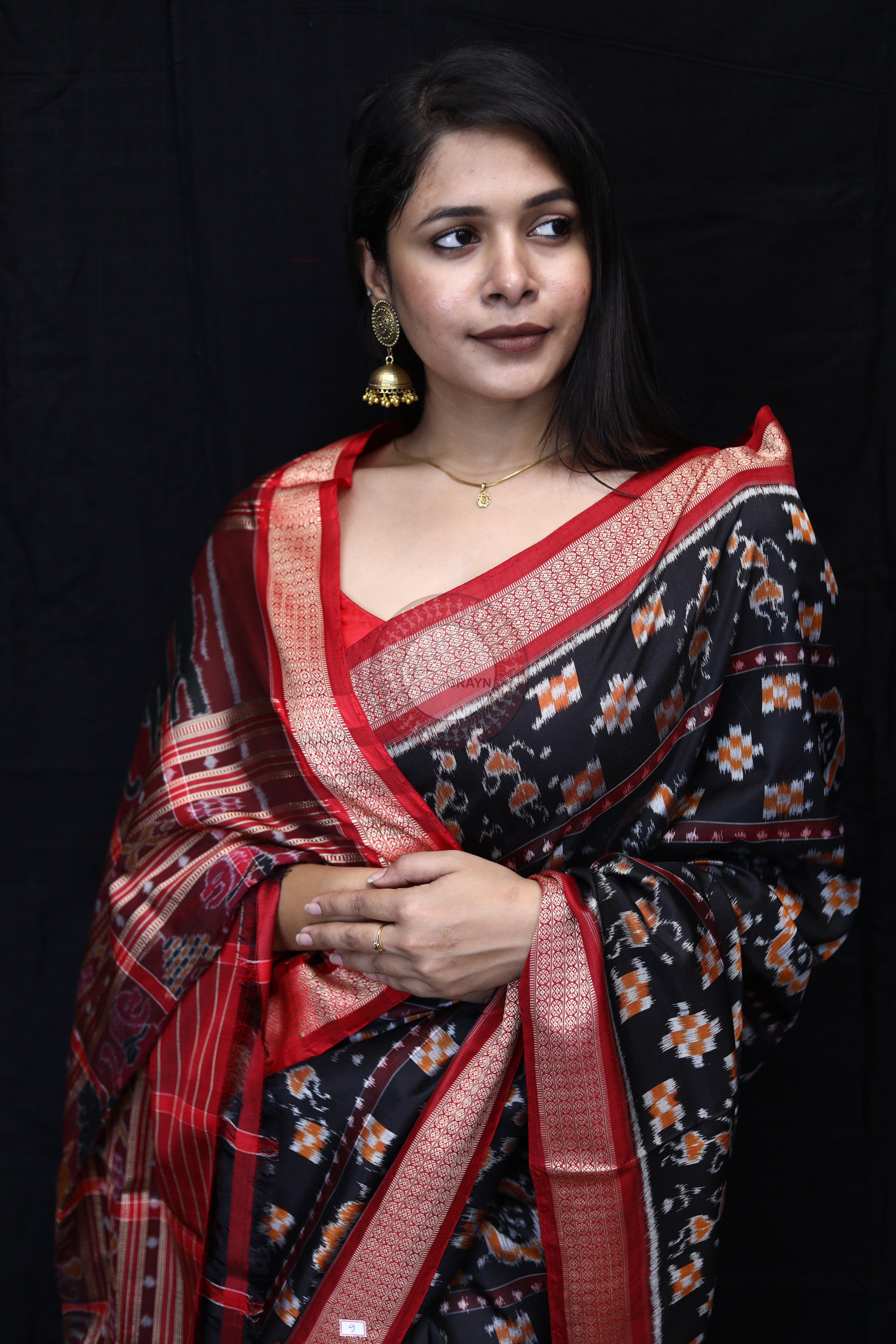 Black Maroon Tribals Flower Pasapali Mulberry Silk Saree