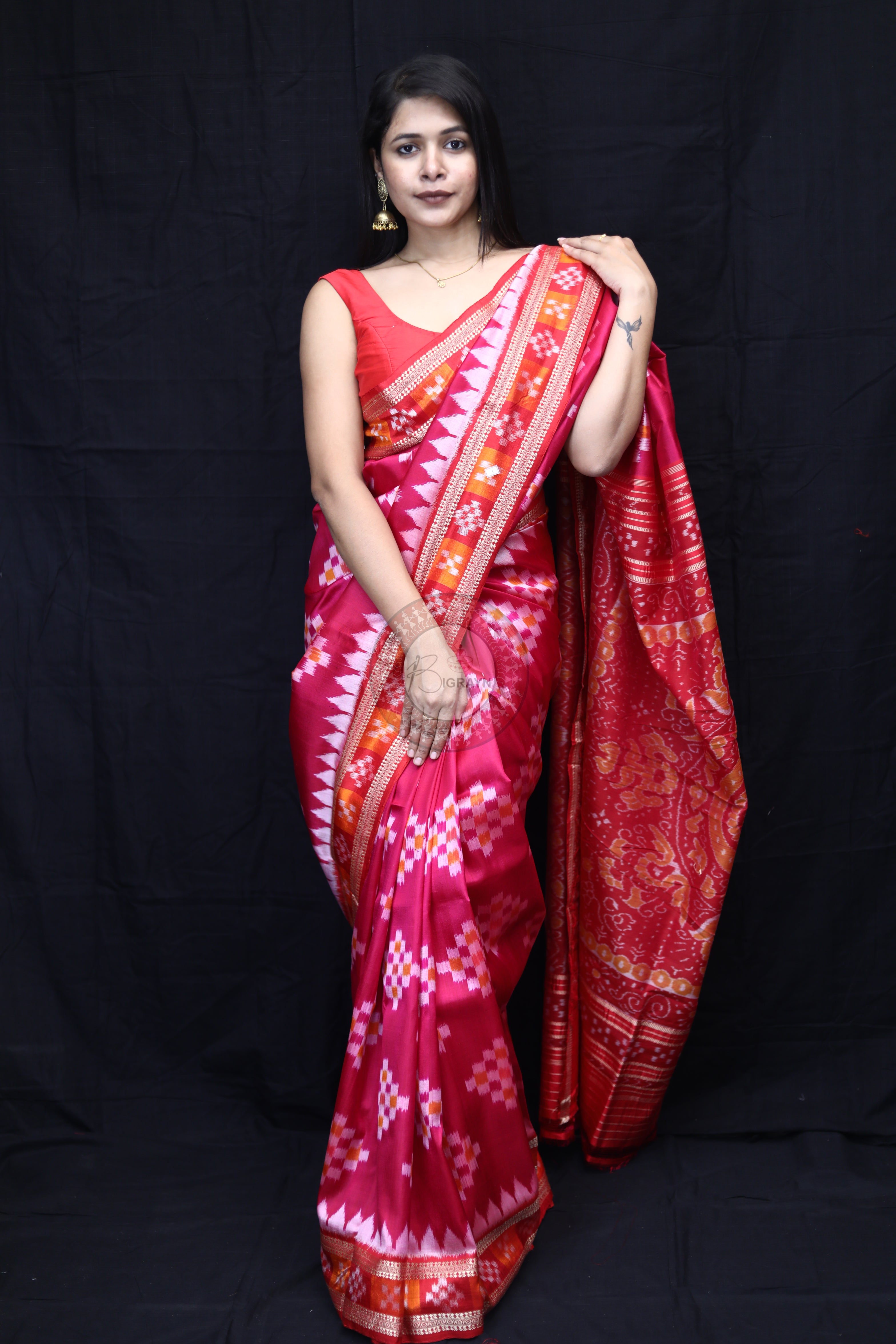 Magenta Red Diagonal White Squares Mulberry Silk Saree