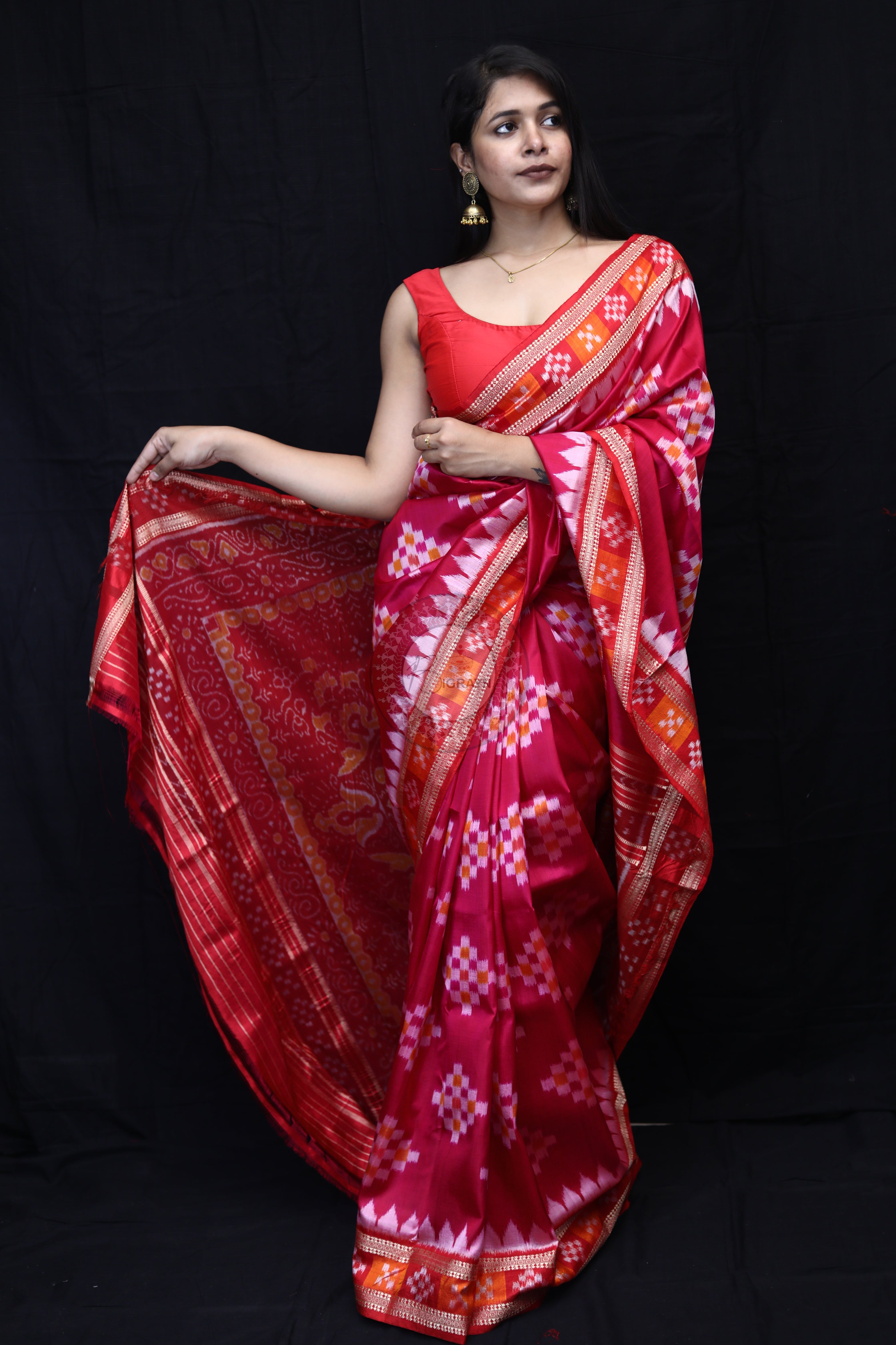 Magenta Red Diagonal White Squares Mulberry Silk Saree