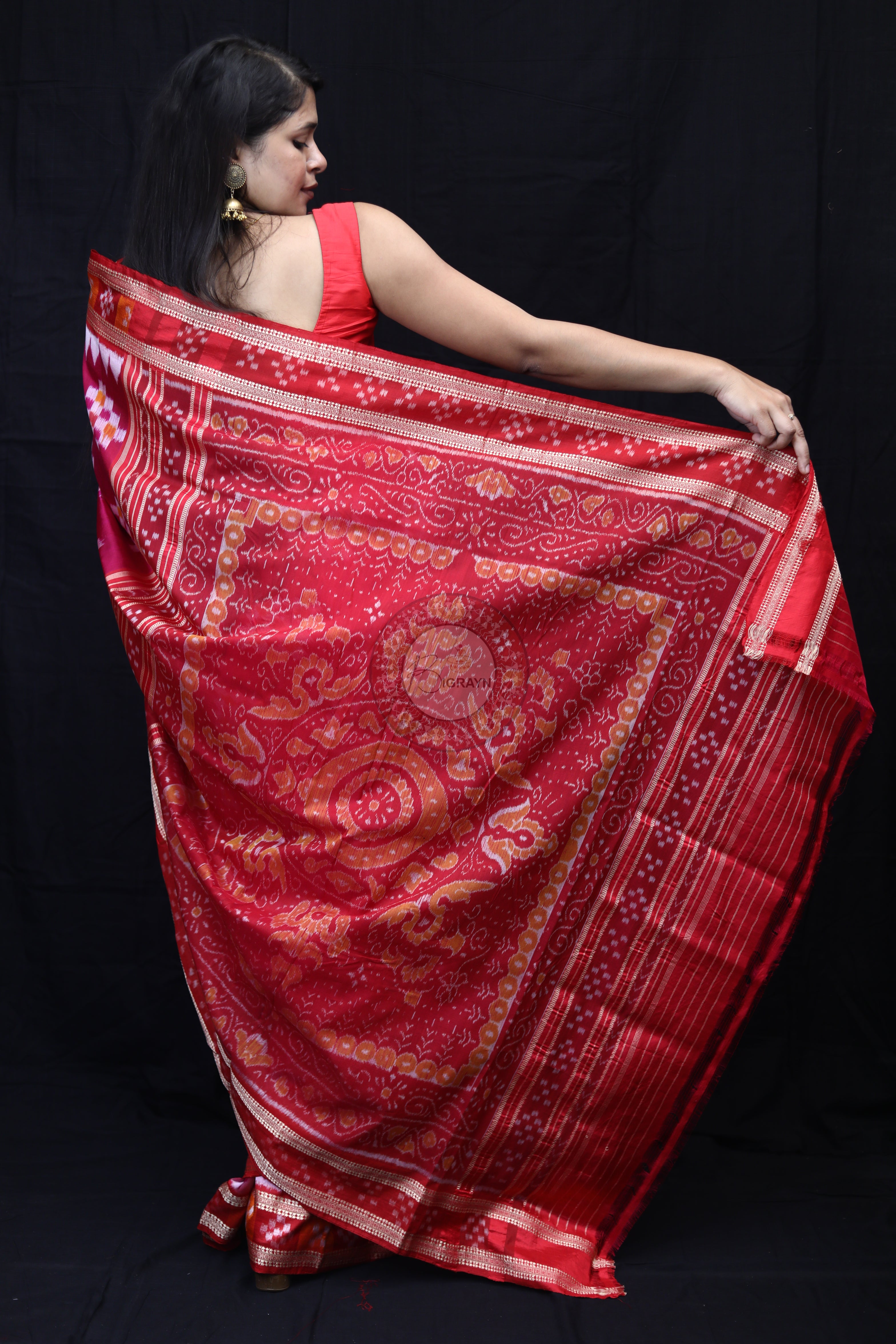 Magenta Red Diagonal White Squares Mulberry Silk Saree