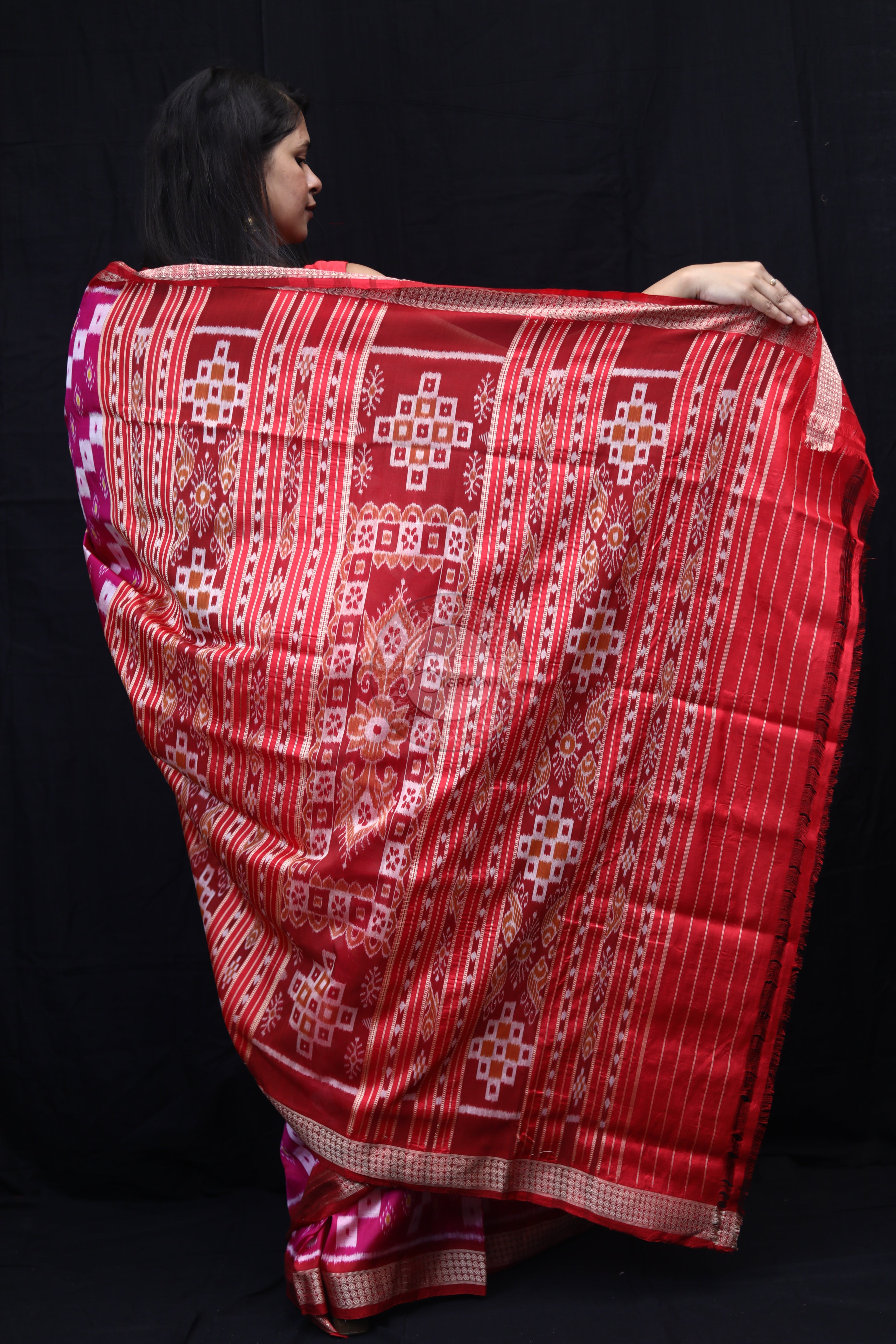 Magenta Red Body Pasapali Mulberry Silk Saree