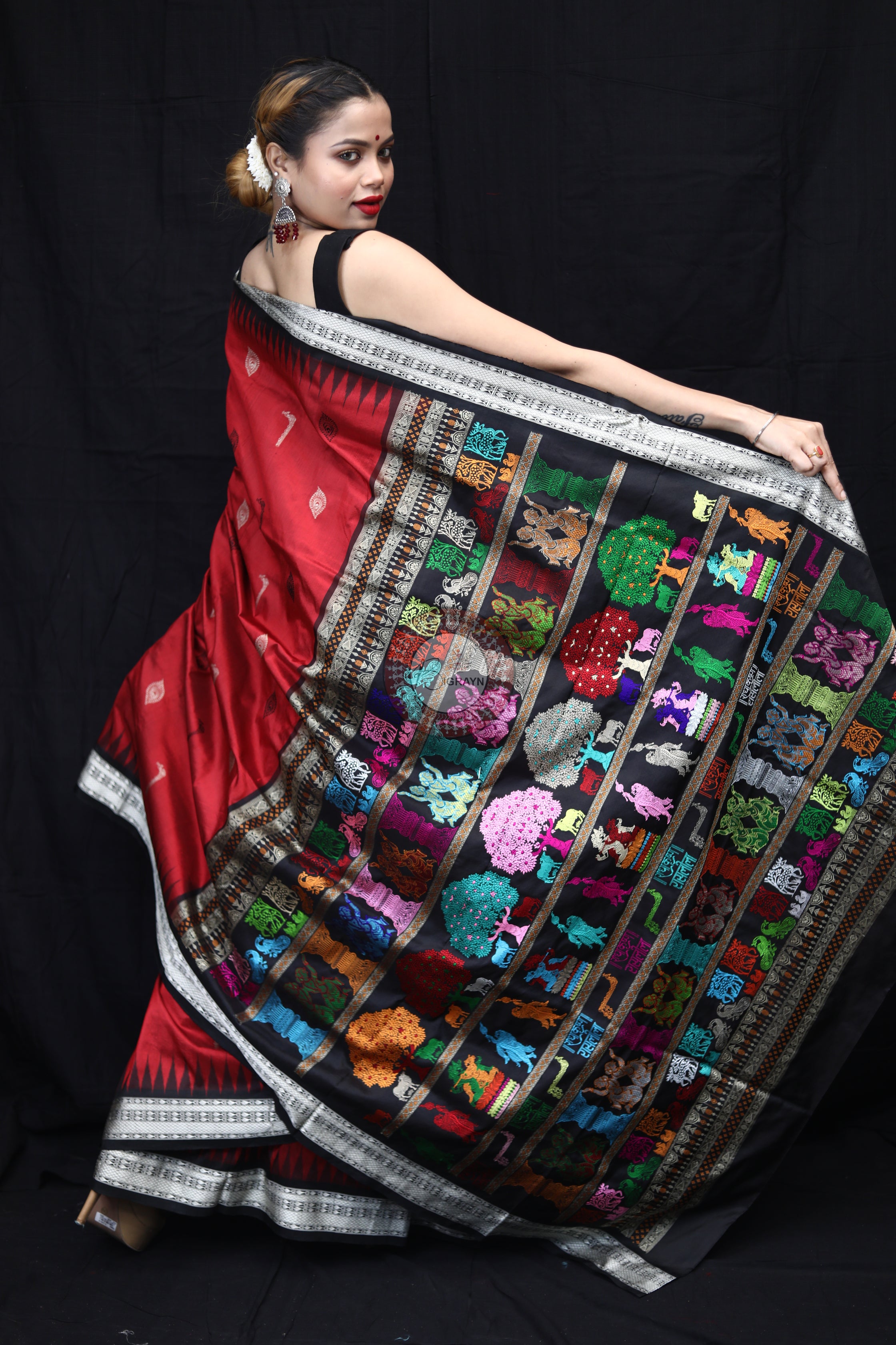 Red Black Rasleela Exclusive Sambalpuri Silk Saree