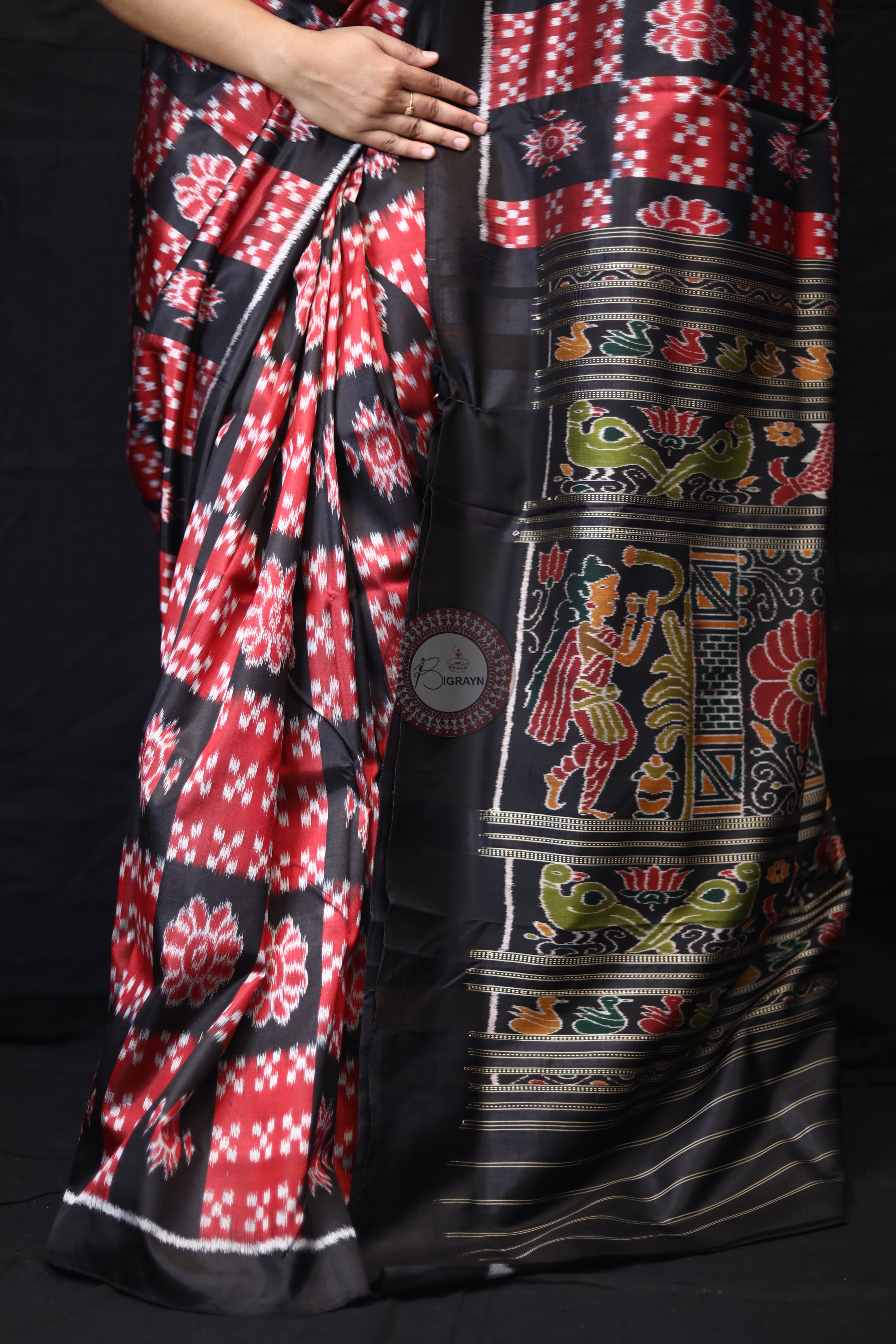 Red Black Flower Pasapali Boxes Mulberry Silk Saree
