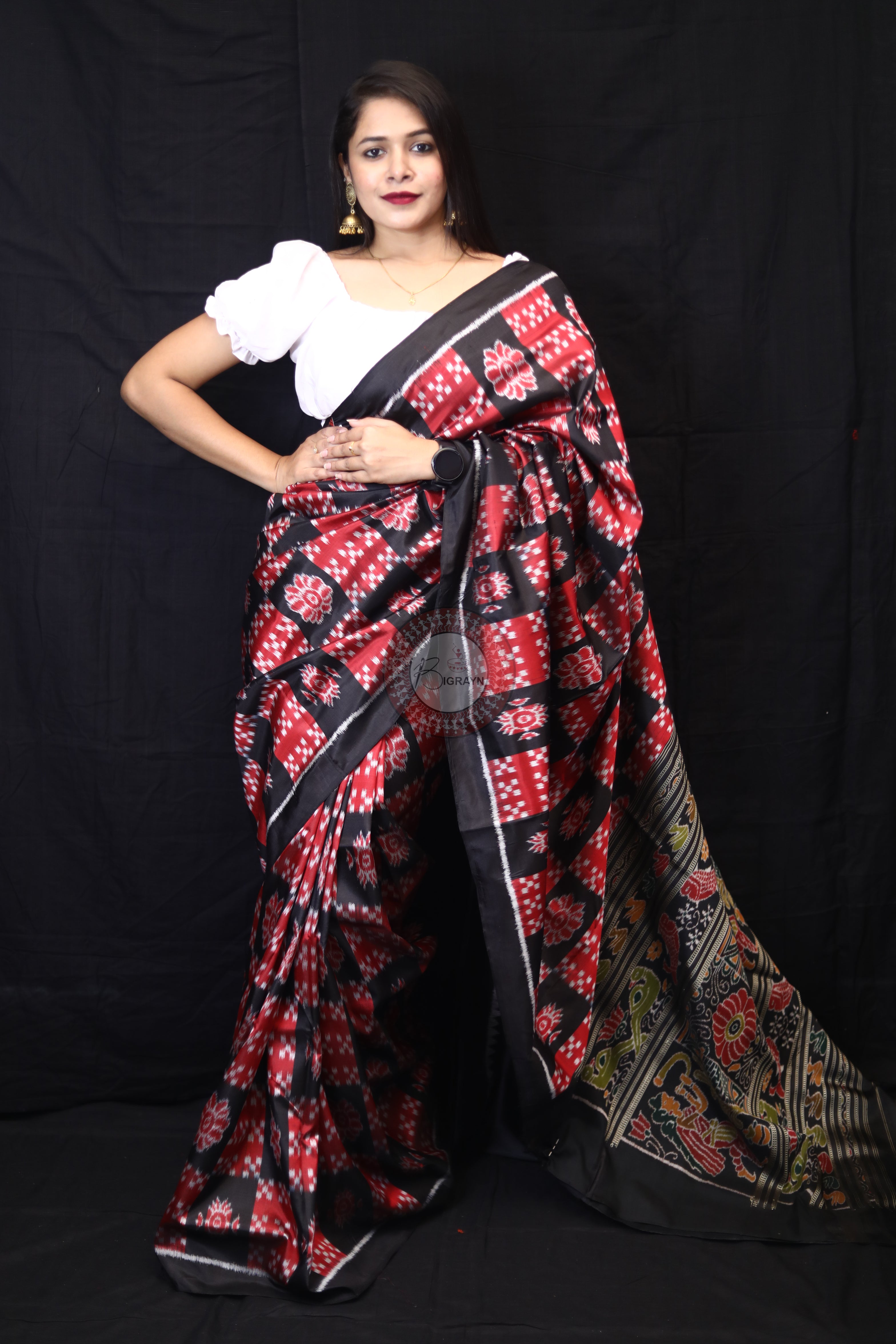 Red Black Flower Pasapali Boxes Mulberry Silk Saree