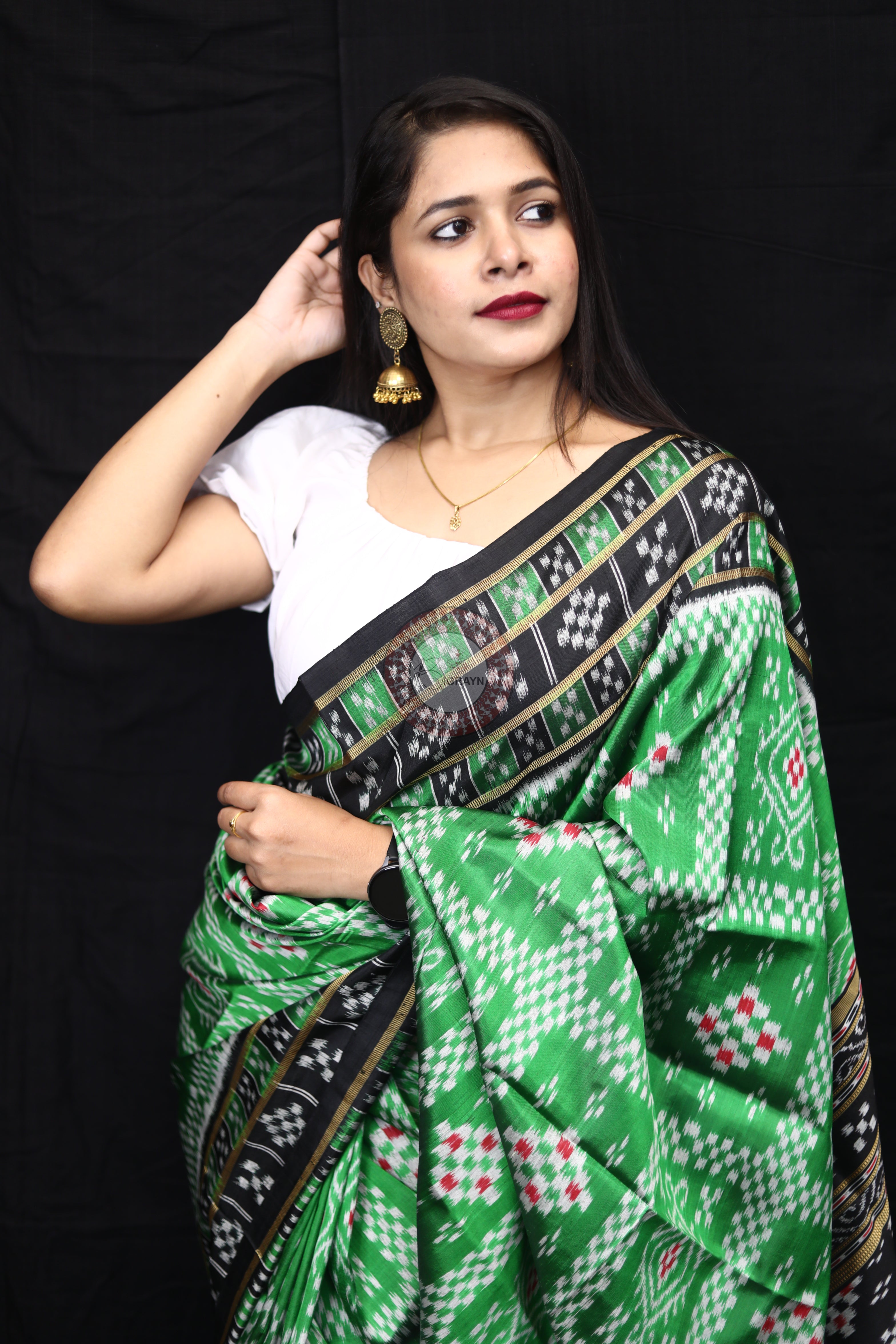 Green Black 3D Pasapali Mulberry Silk Saree