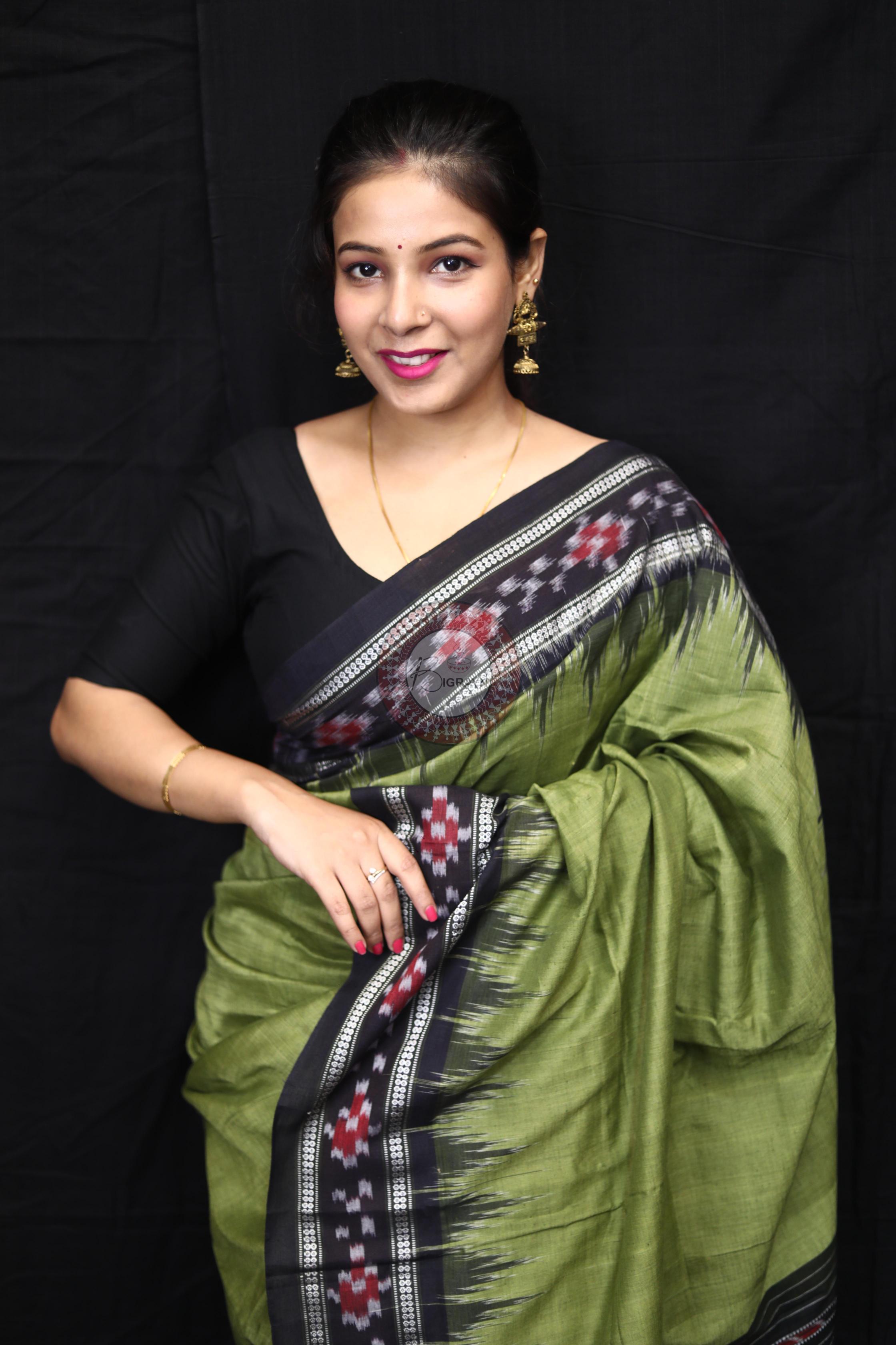 Mehndi Black Rekha Pasapali Khandua Cotton Saree
