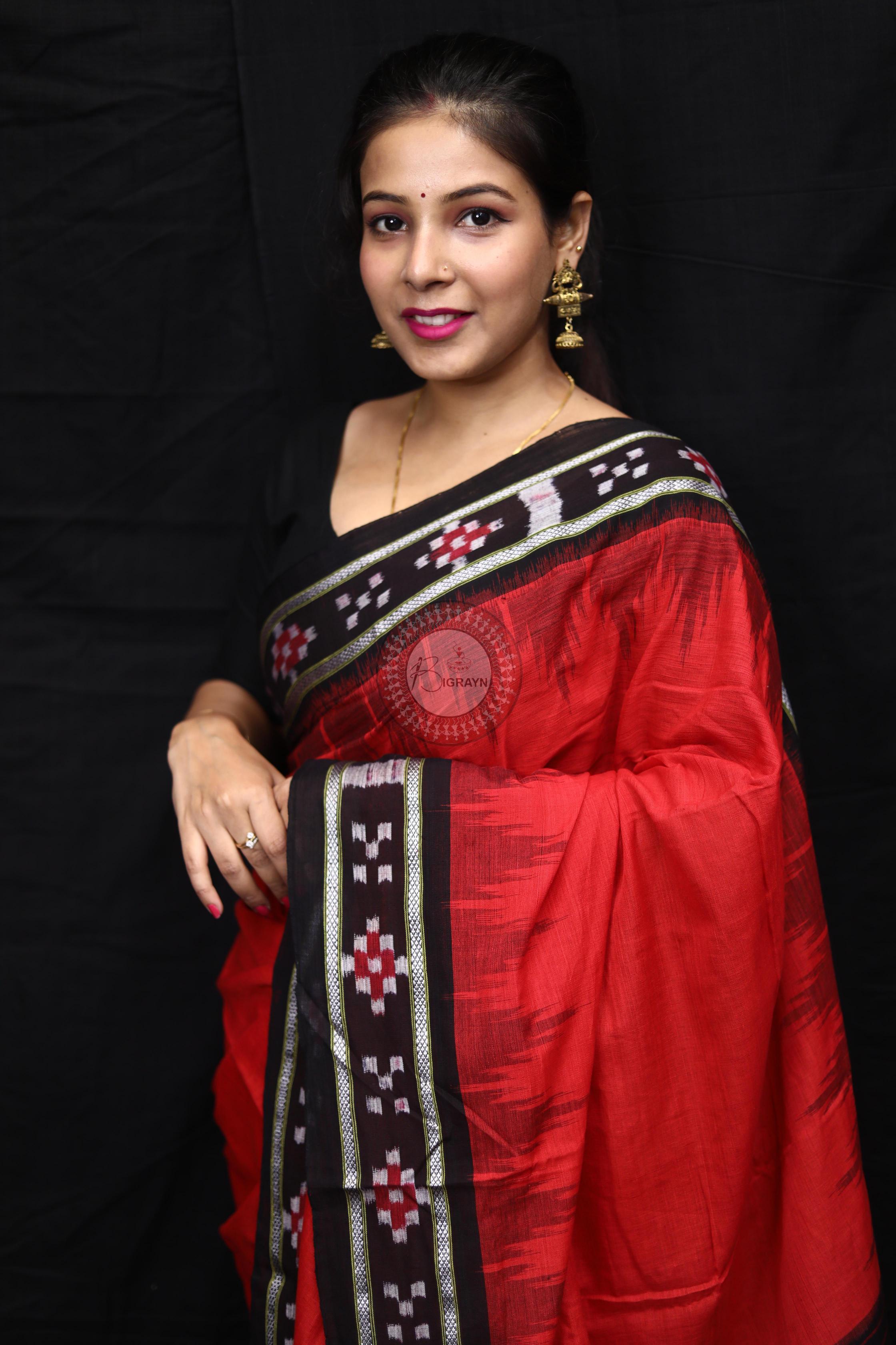 Red Black Rekha Pasapali Khandua Cotton Saree