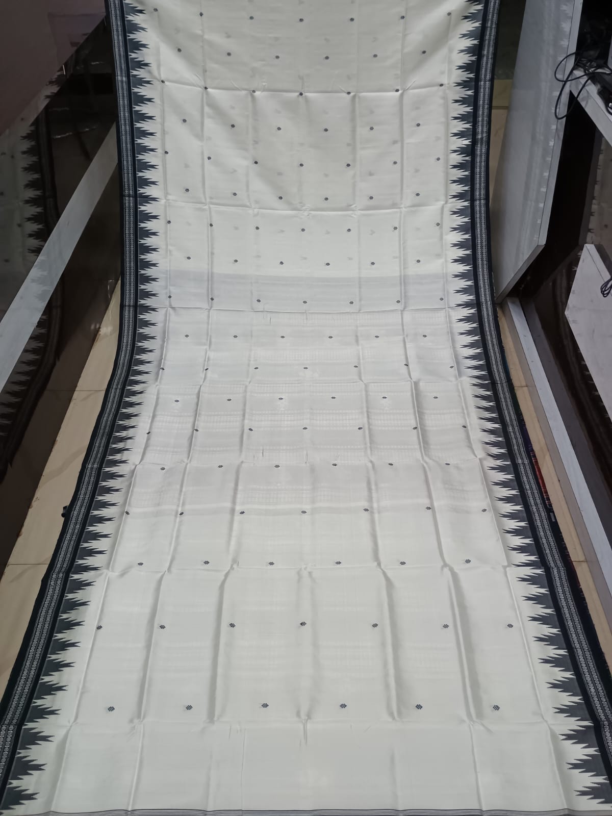 White Black Multi Colour Anchle Double Anchal Berhampuri Silk Saree