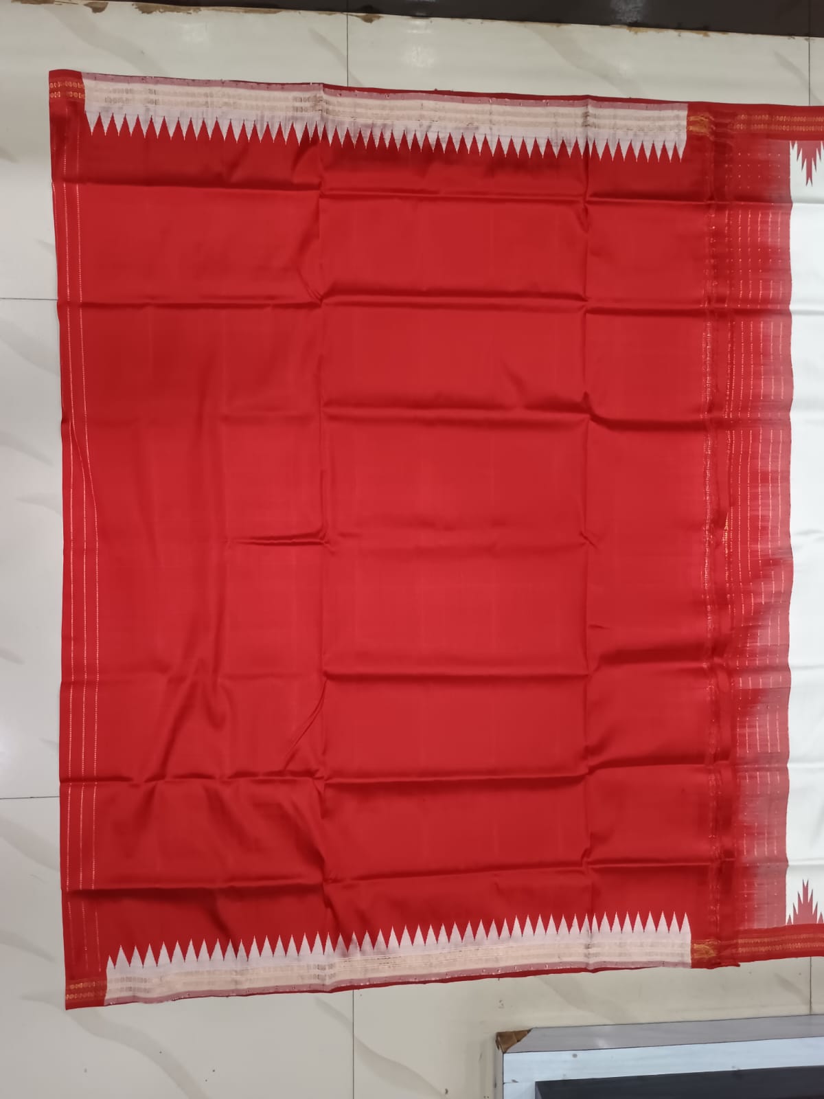 White Red Double Anchal Berhampuri Silk Saree