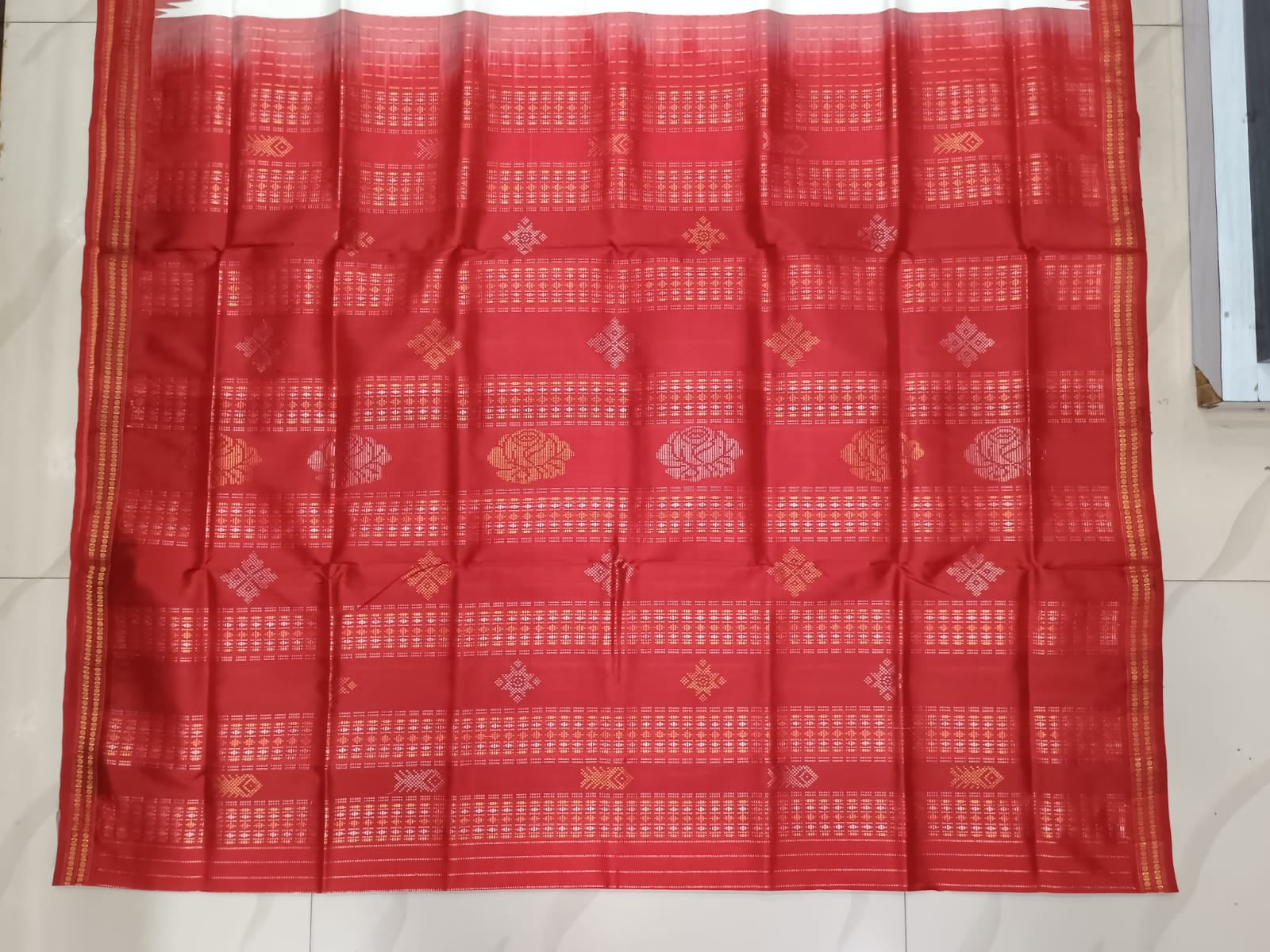 White Red Double Anchal Berhampuri Silk Saree