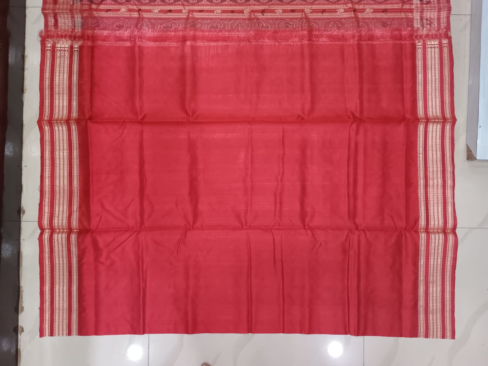 Yellow Red Hazarbuti Tussar Silk Saree