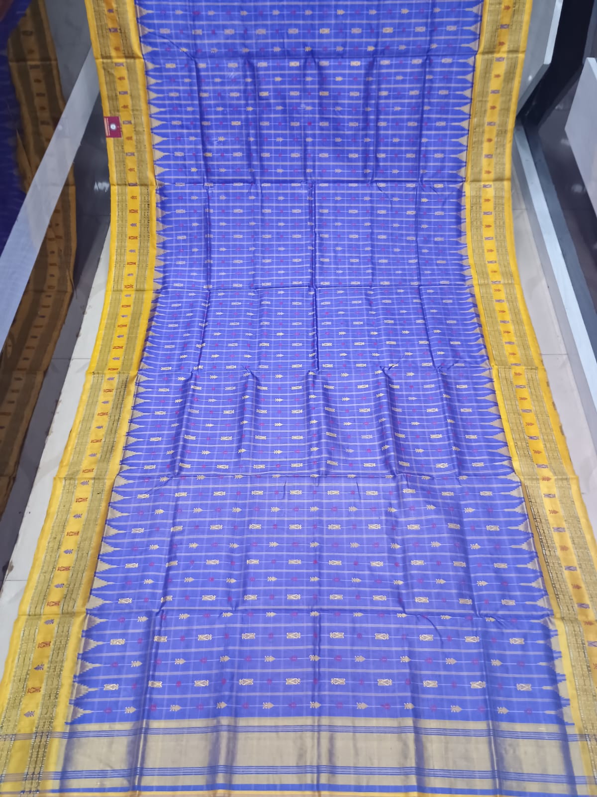 Blue Yellow Hazarbuti Tussar Silk Saree