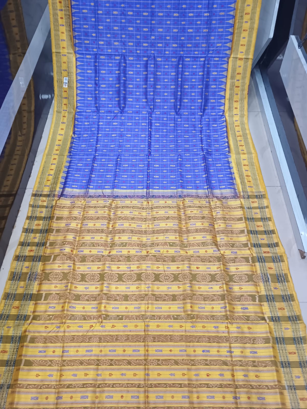Blue Yellow Hazarbuti Tussar Silk Saree
