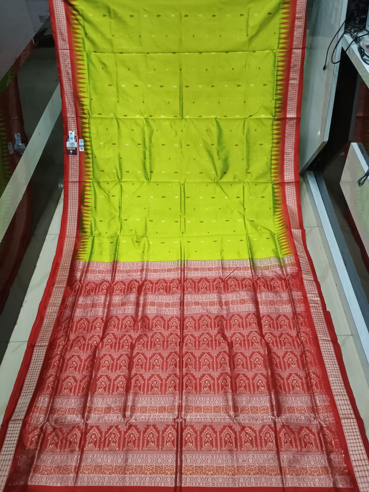 Neon Green Red Fish Buti Bomkai Silk Saree