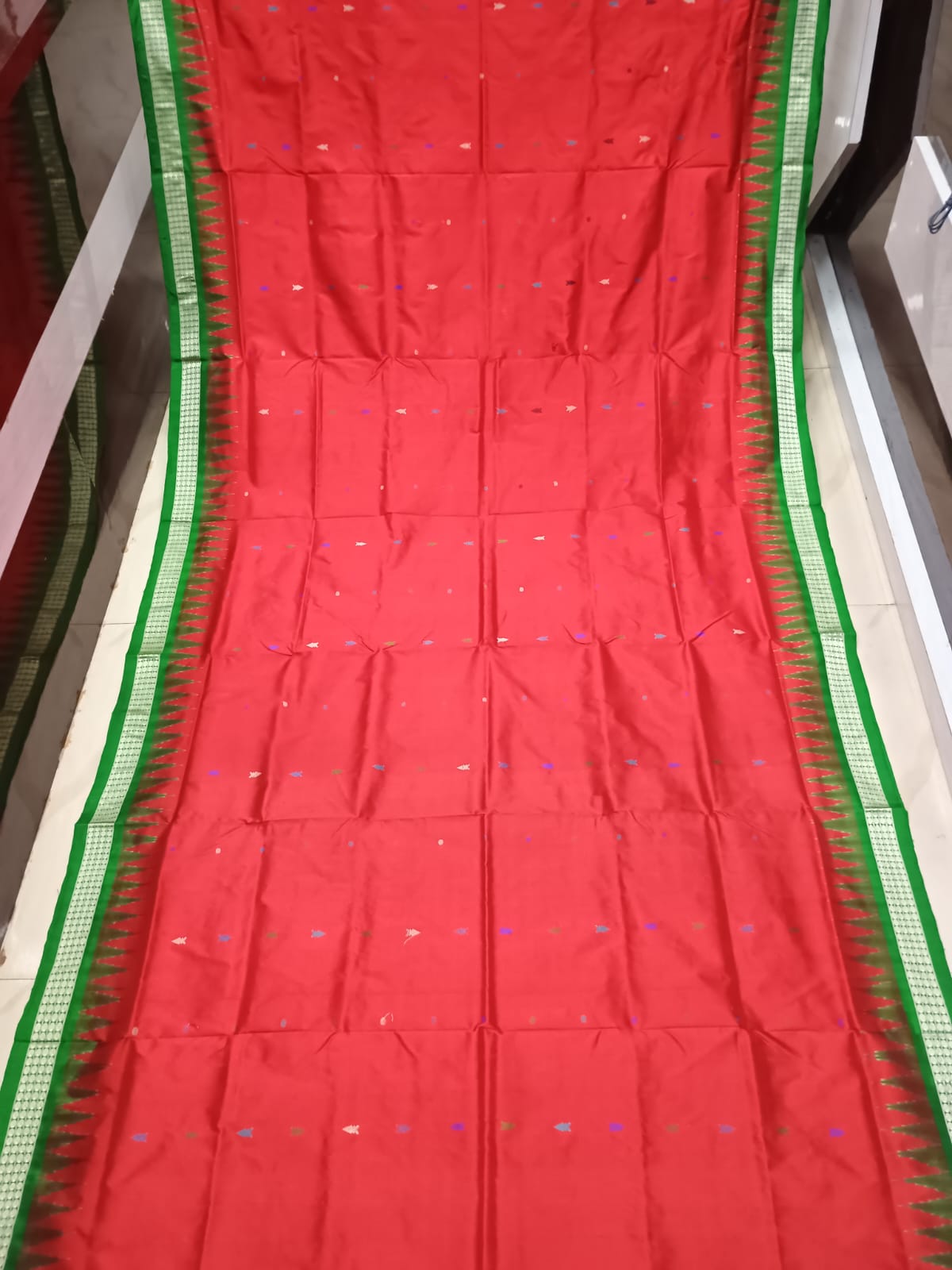 Red Green Fish Buti Bomkai Silk Saree