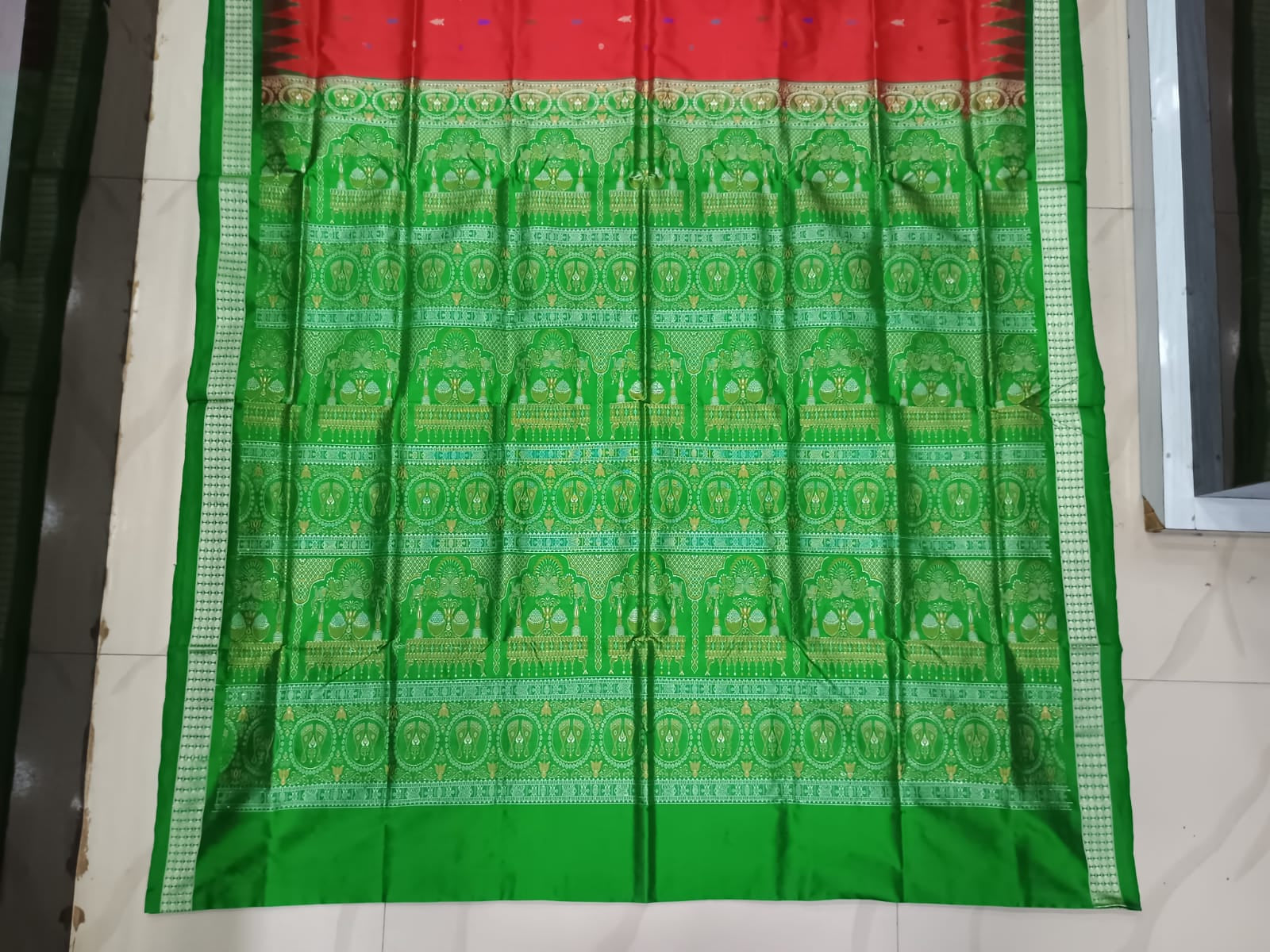 Red Green Fish Buti Bomkai Silk Saree