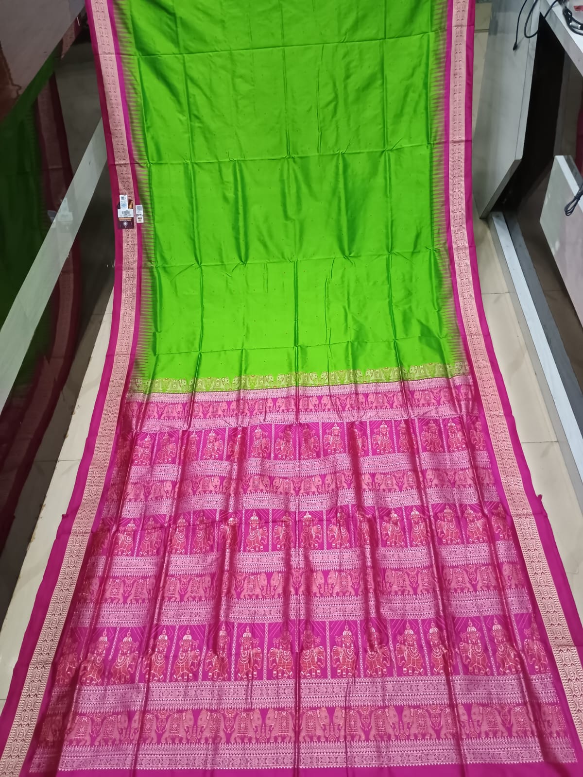 Green Magenta Buti Bomkai Silk Saree