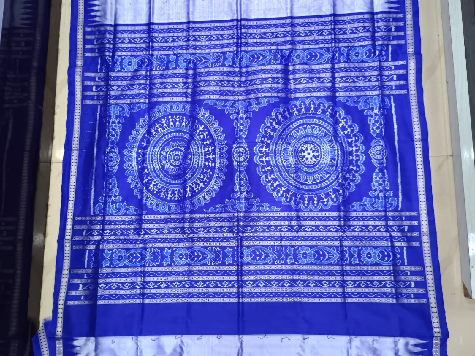 Lavender Blue Buti Bomkai Silk Saree
