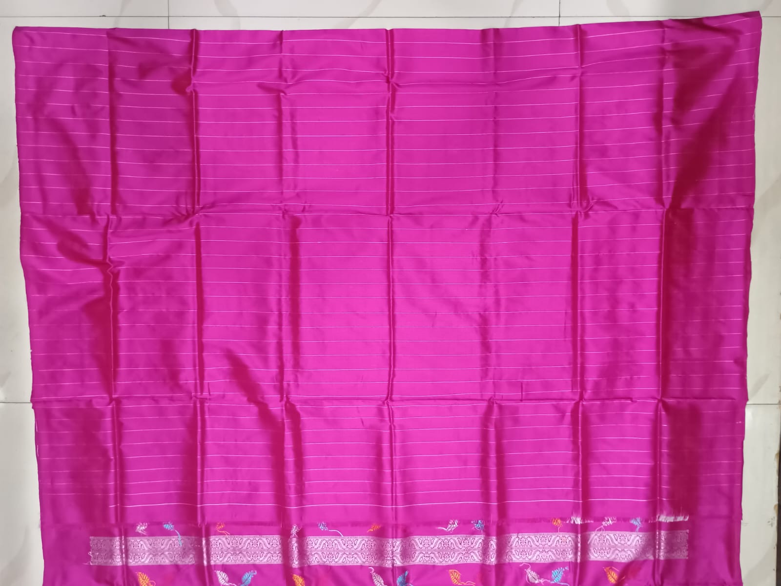 White Magenta Leaf Design Bomkai Silk Saree