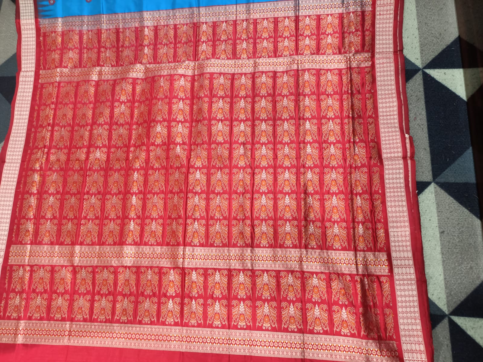 Copper Sulphate Red Flower Design Bomkai Silk Saree