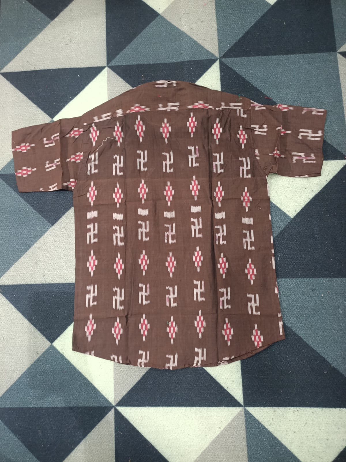 Coffee White Swastik Red Pasapali Ikat Odisha Handloom Men's Half Shirt
