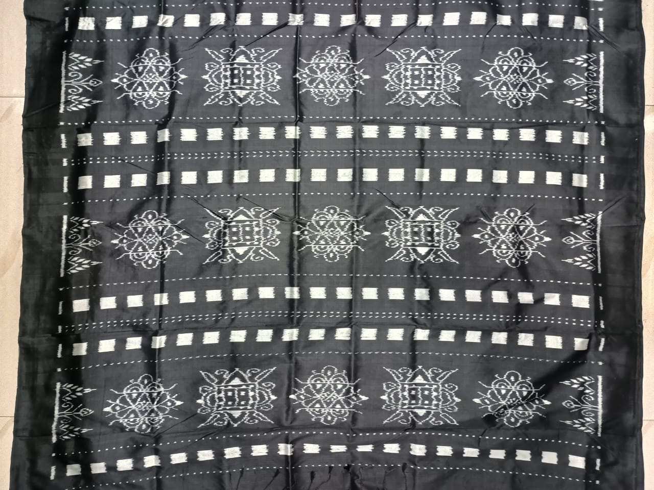 Mehendi Green Black Tarabali Design Mulberry Silk Saree