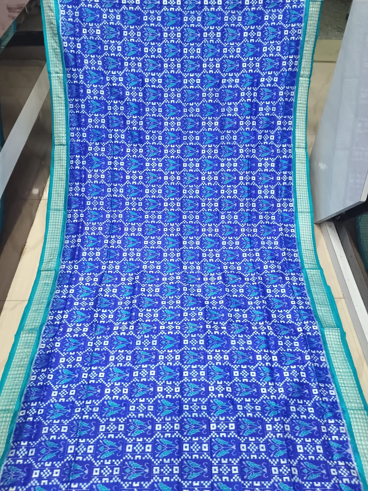 Blue Copper Sulphate Pasapali And Birds Design Sambalpuri Silk Saree