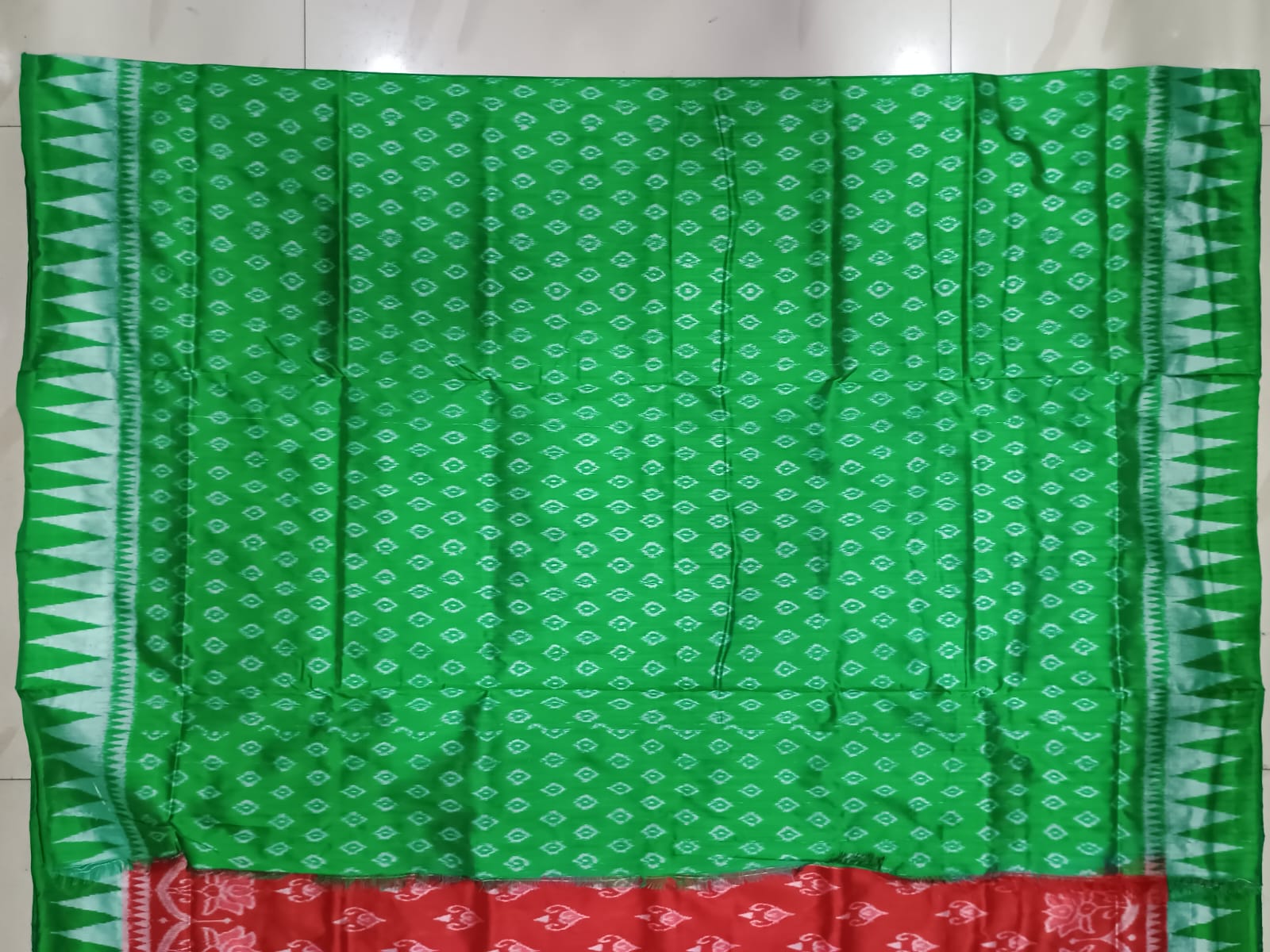 Red Green Leaf Ek Chandia Sambalpuri Silk Saree