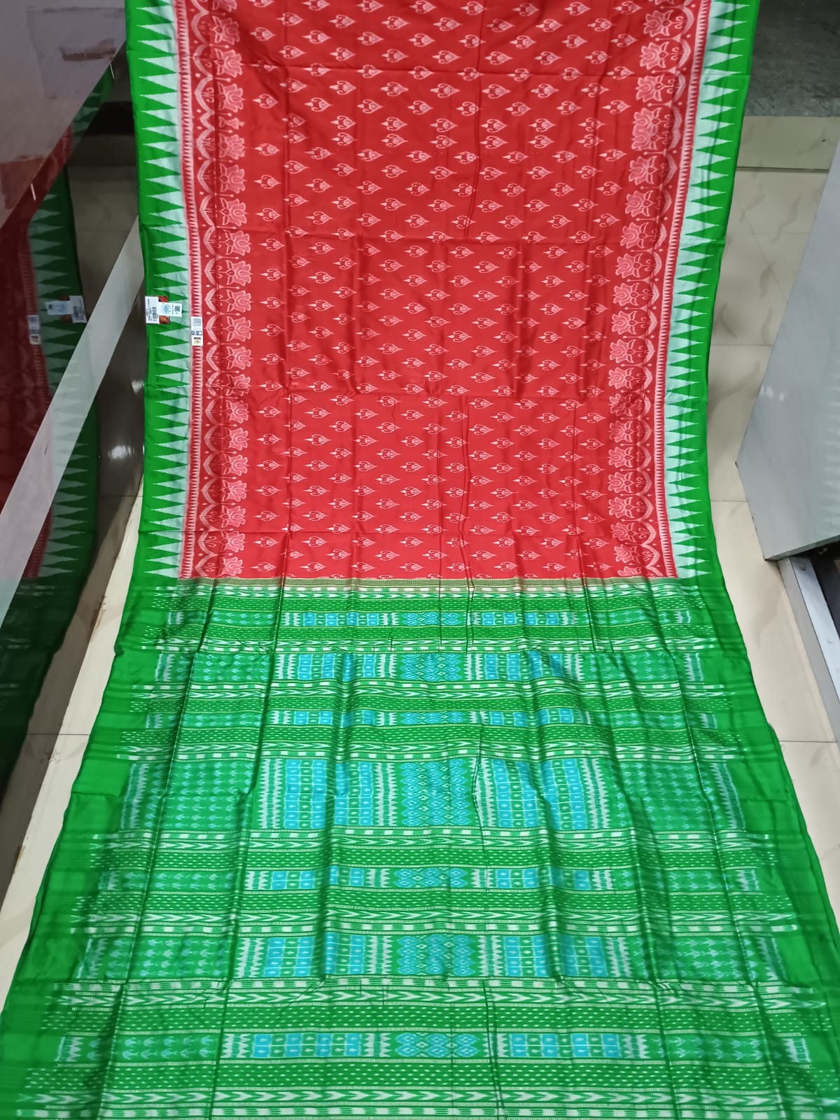Red Green Leaf Ek Chandia Sambalpuri Silk Saree
