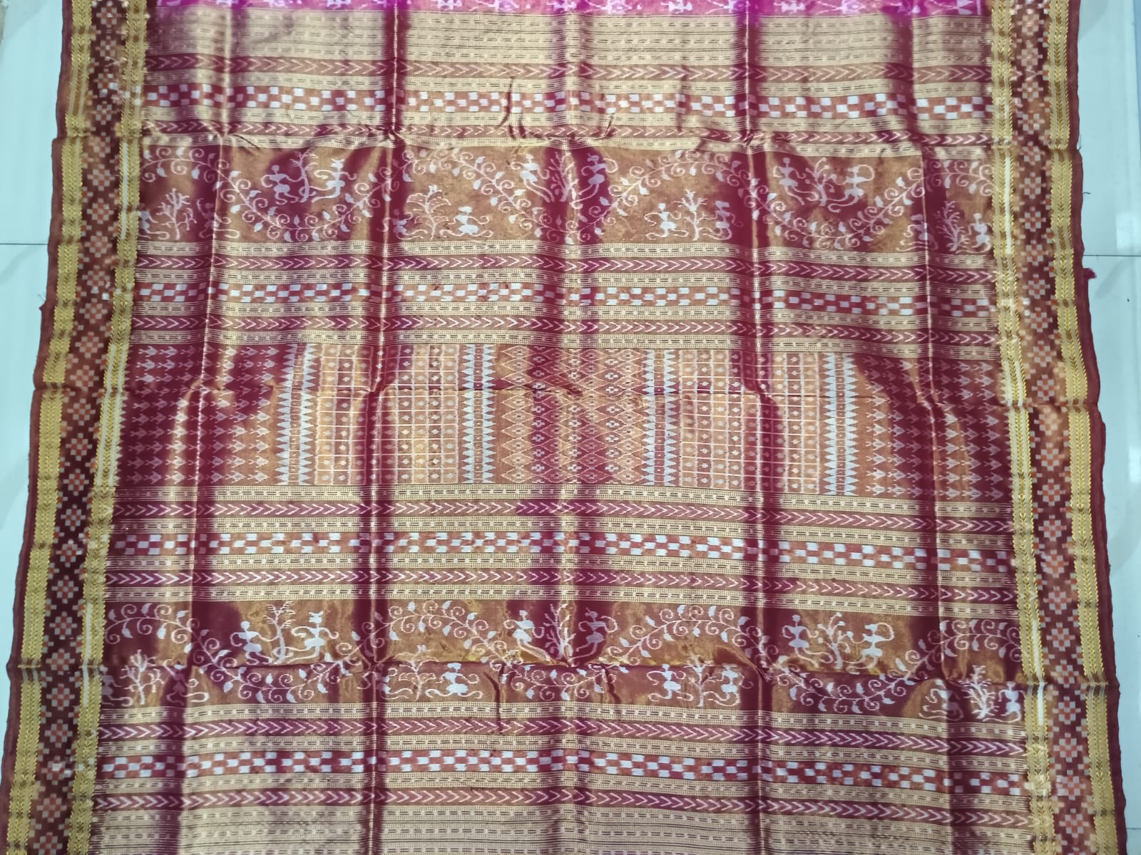Pink Maroon Tribal & Lotus Bandha border Pasapali Tissue Silk Saree